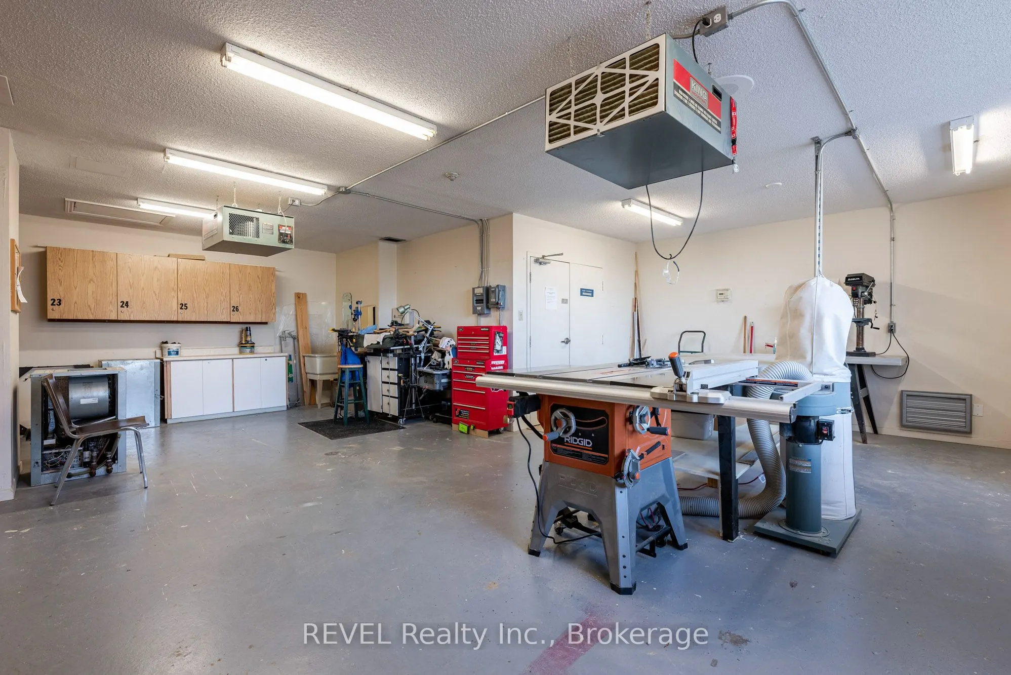 7 GALE Crescent, #PH 4
