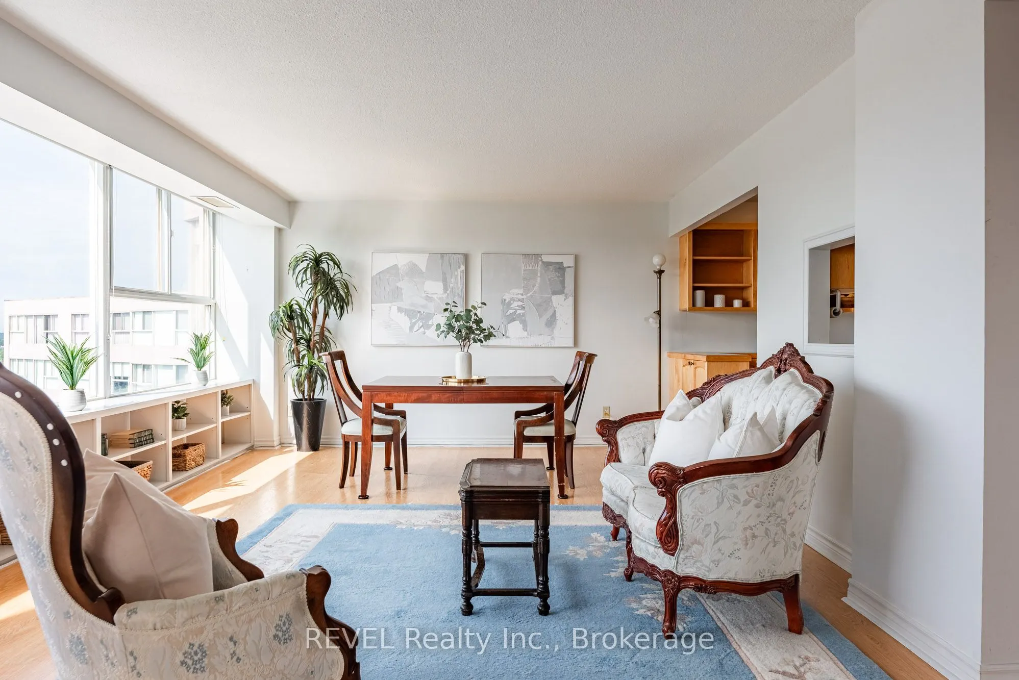 7 GALE Crescent, #PH 4