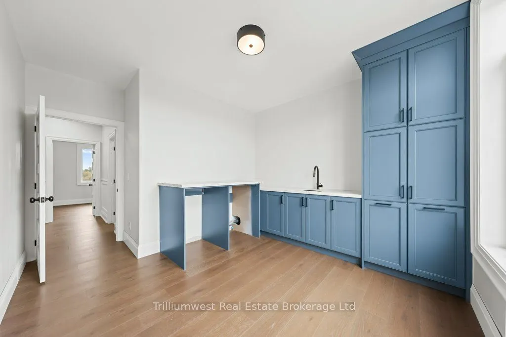 47 Whitcombe Way