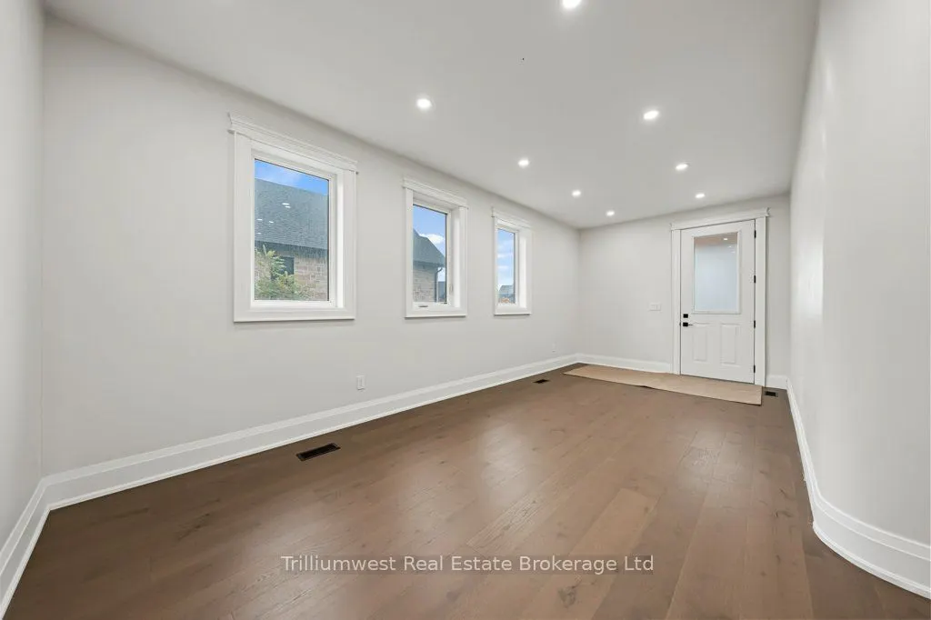 47 Whitcombe Way