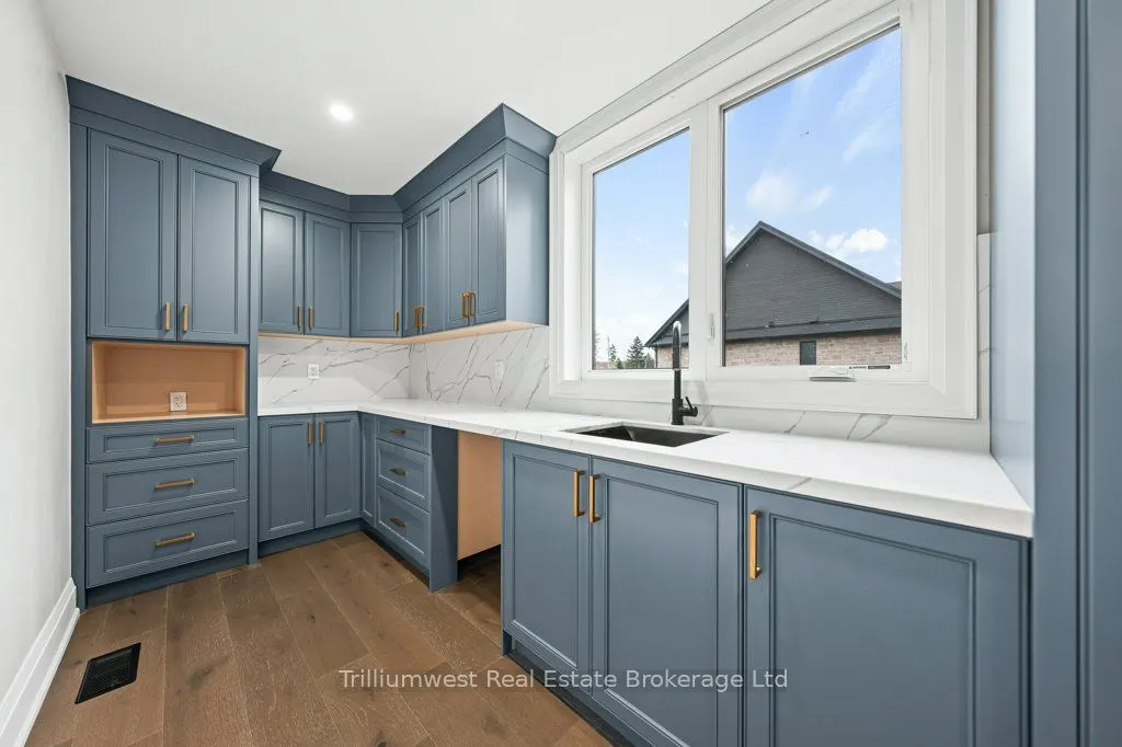 47 Whitcombe Way