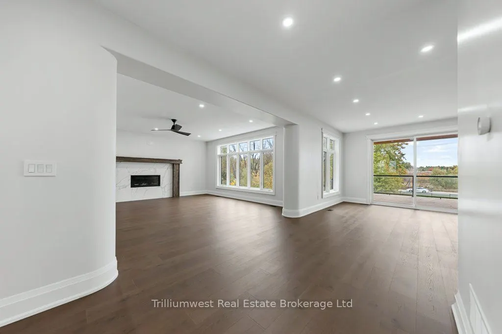 47 Whitcombe Way