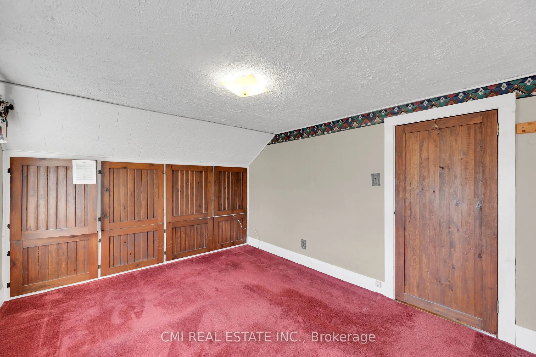 111 Snyder's Road W