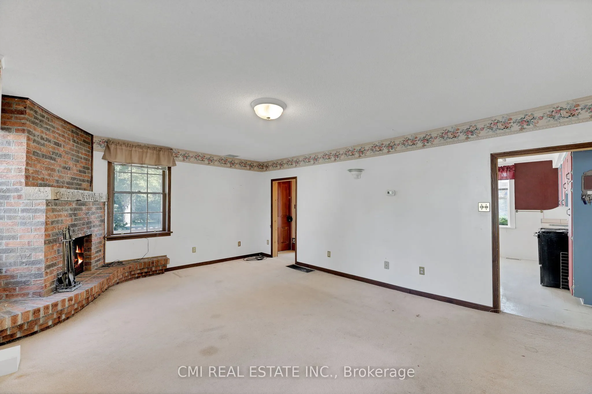 111 Snyder's Road W