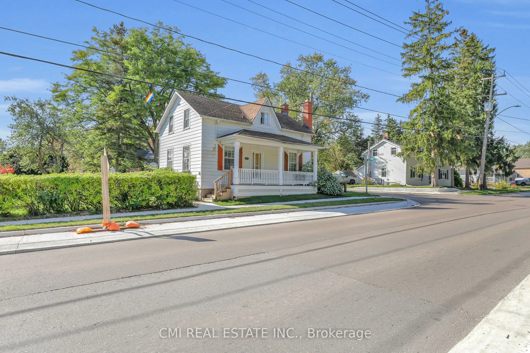 111 Snyder's Road W