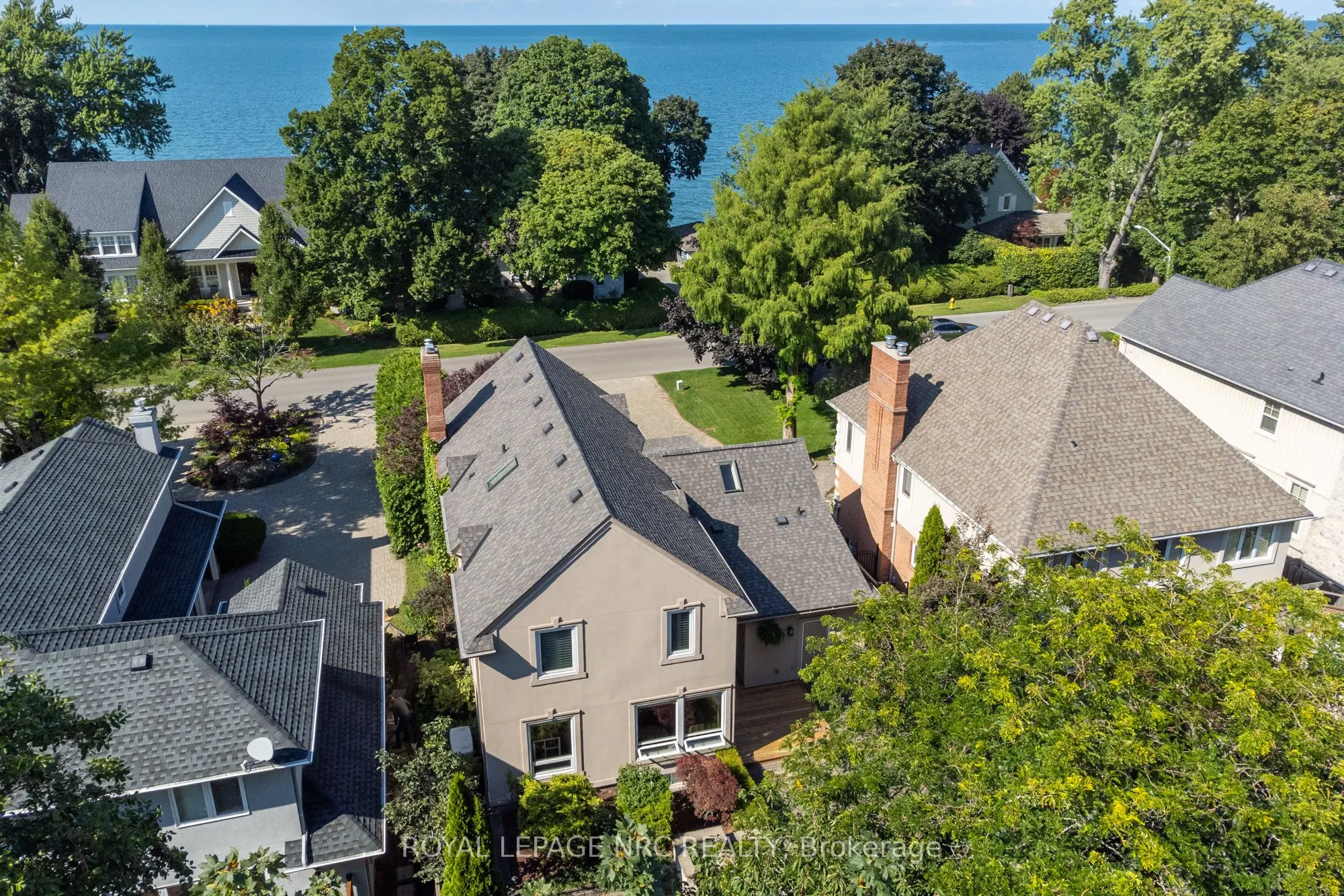 328 Niagara Boulevard