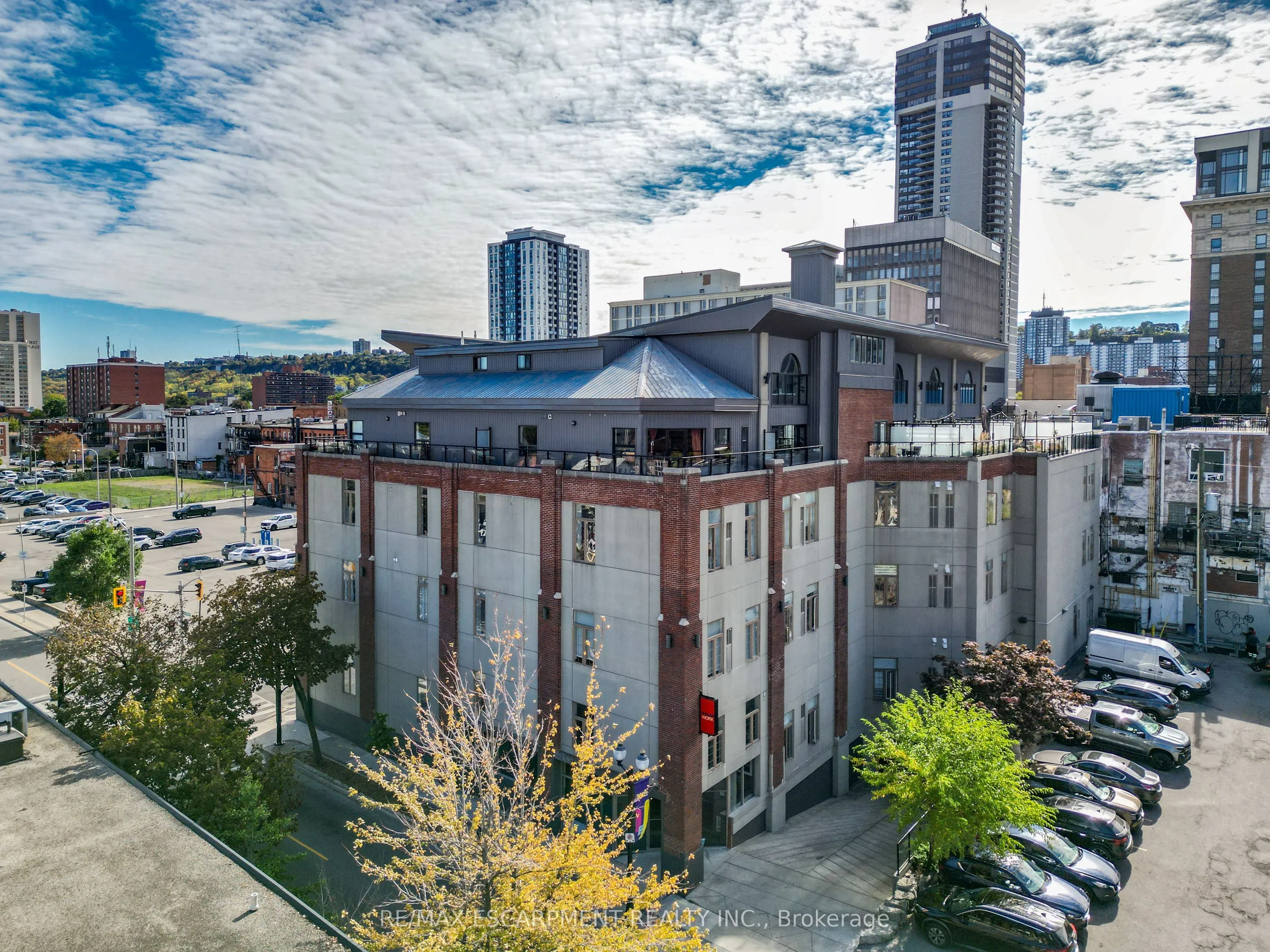 80 King William Street, #404