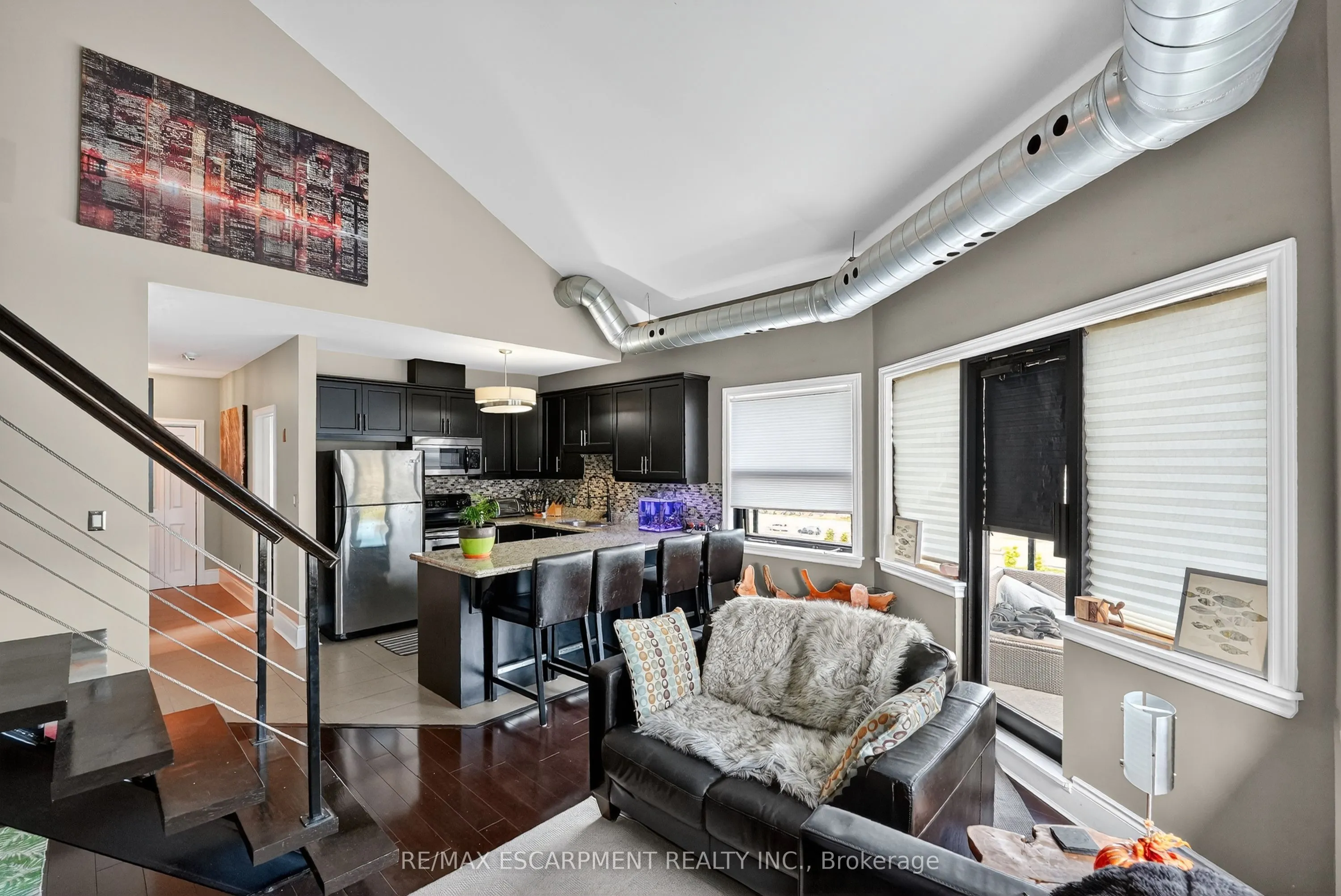 80 King William Street, #404