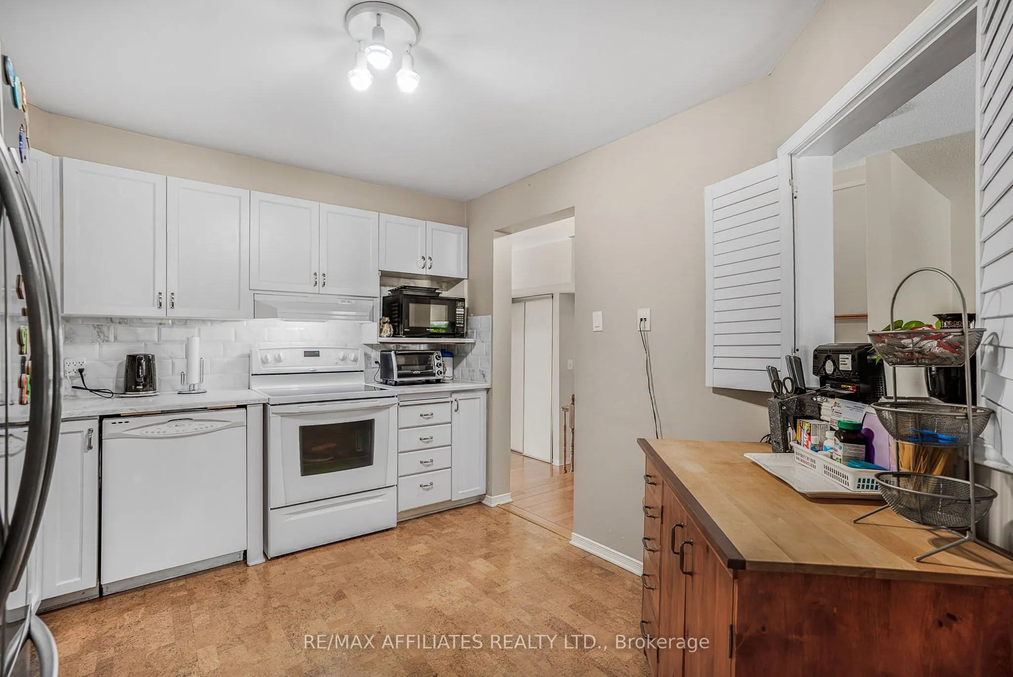 6135 Oak Meadows Drive, #9