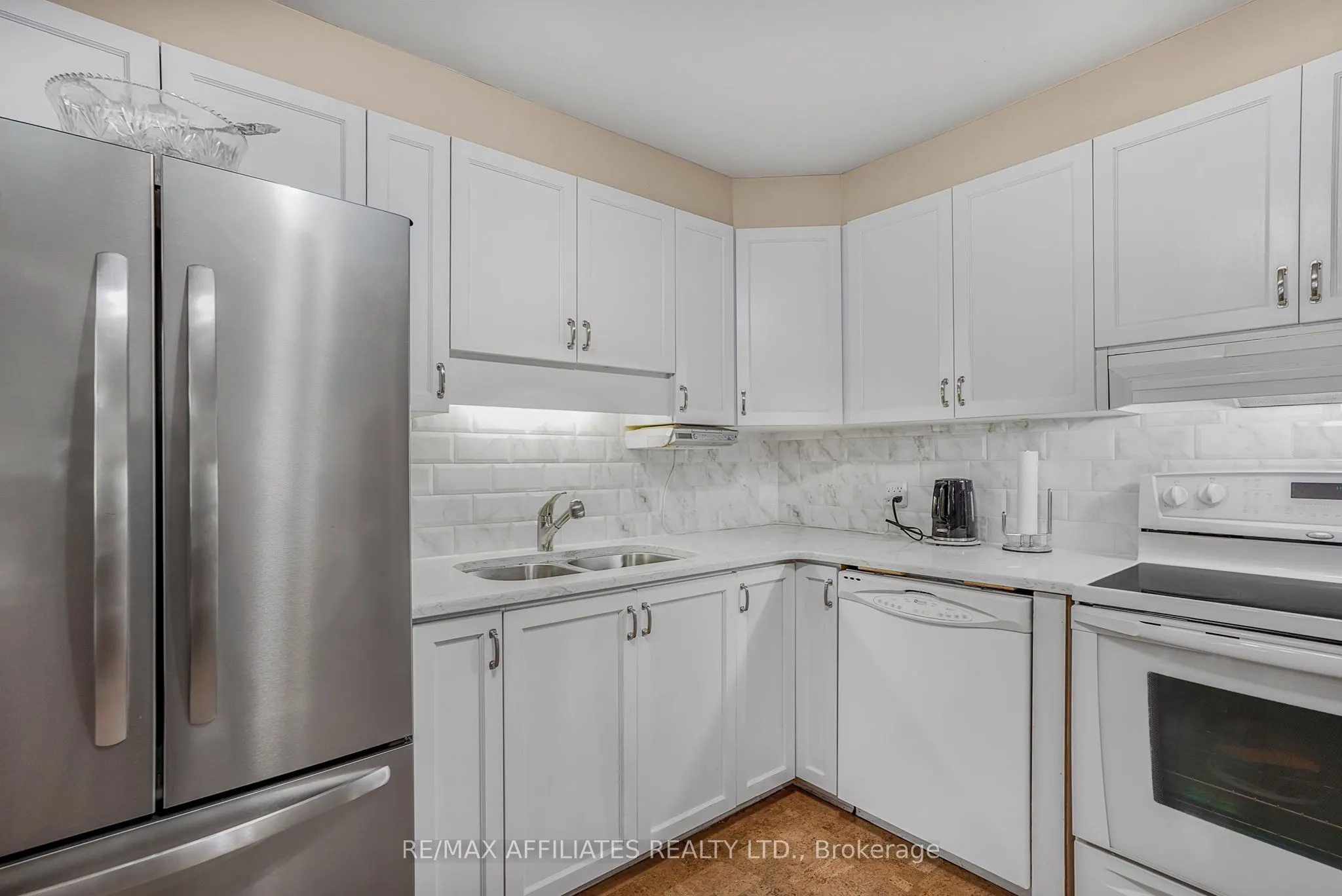 6135 Oak Meadows Drive, #9