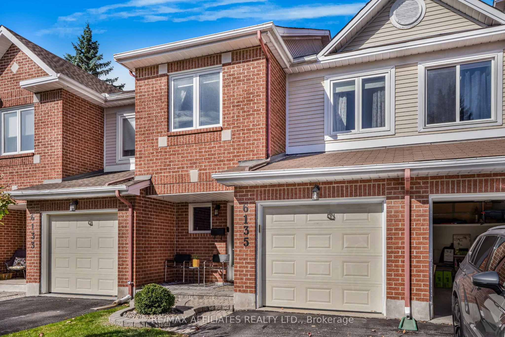 6135 Oak Meadows Drive, #9