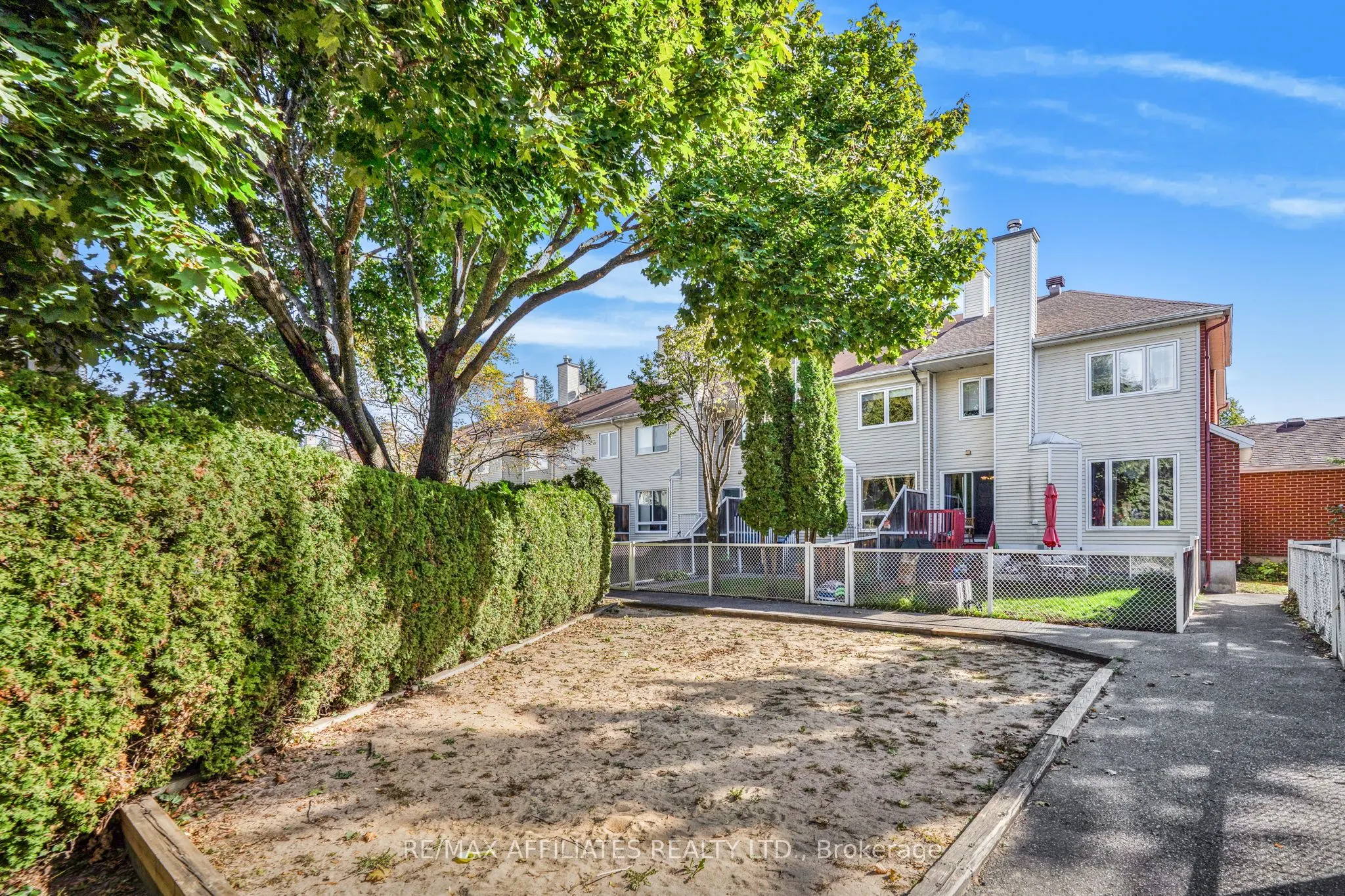 6135 Oak Meadows Drive, #9
