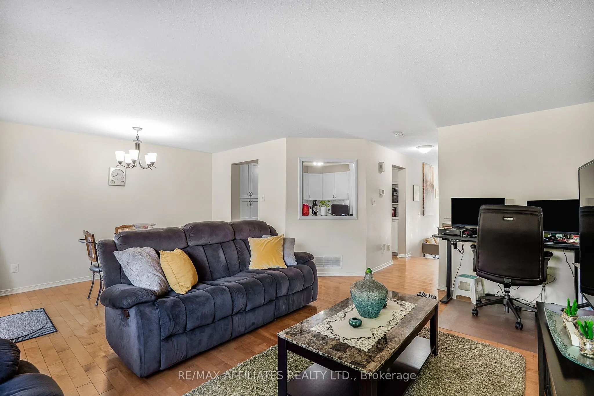 6135 Oak Meadows Drive, #9