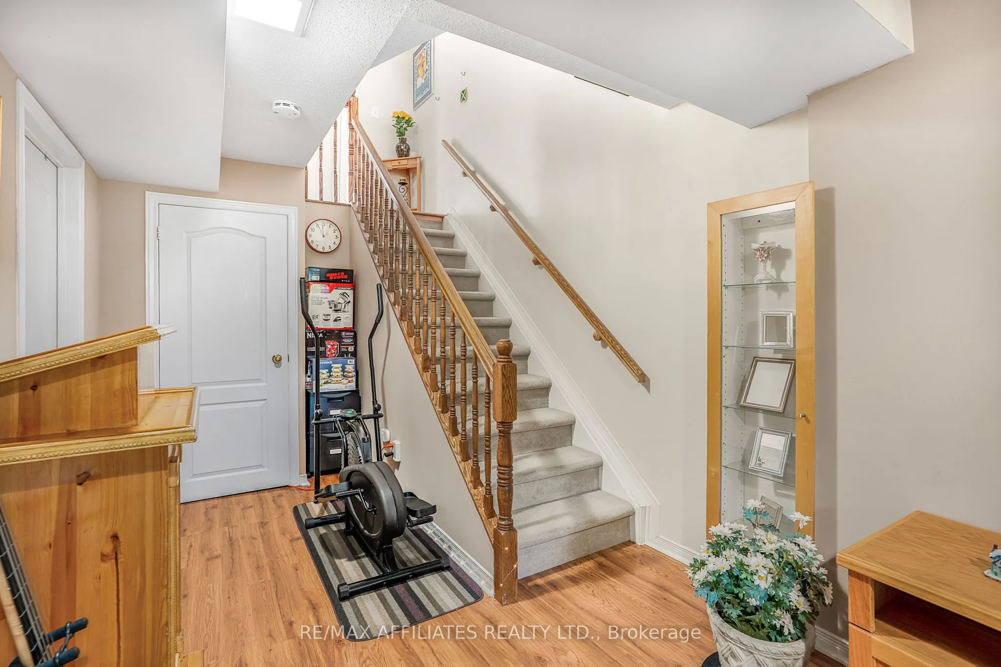 6135 Oak Meadows Drive, #9