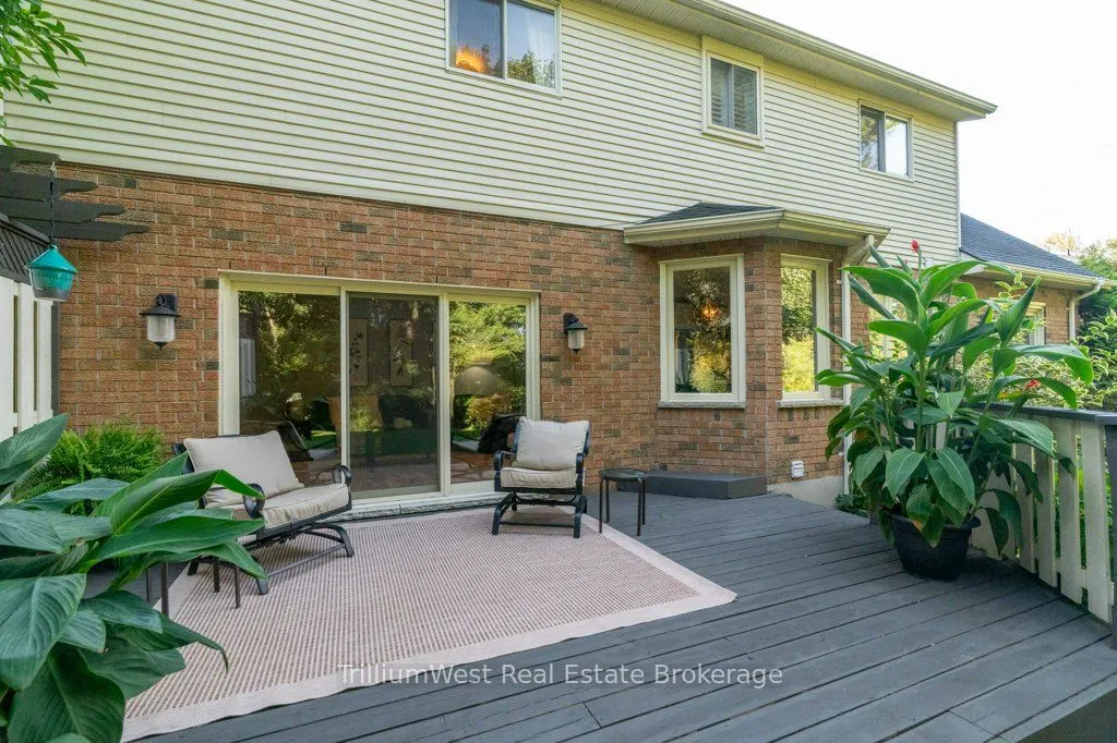 22 Roehampton Court
