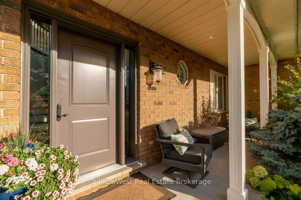 22 Roehampton Court