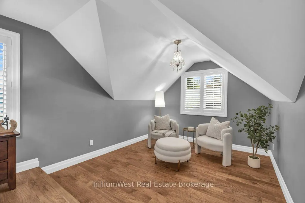 22 Roehampton Court