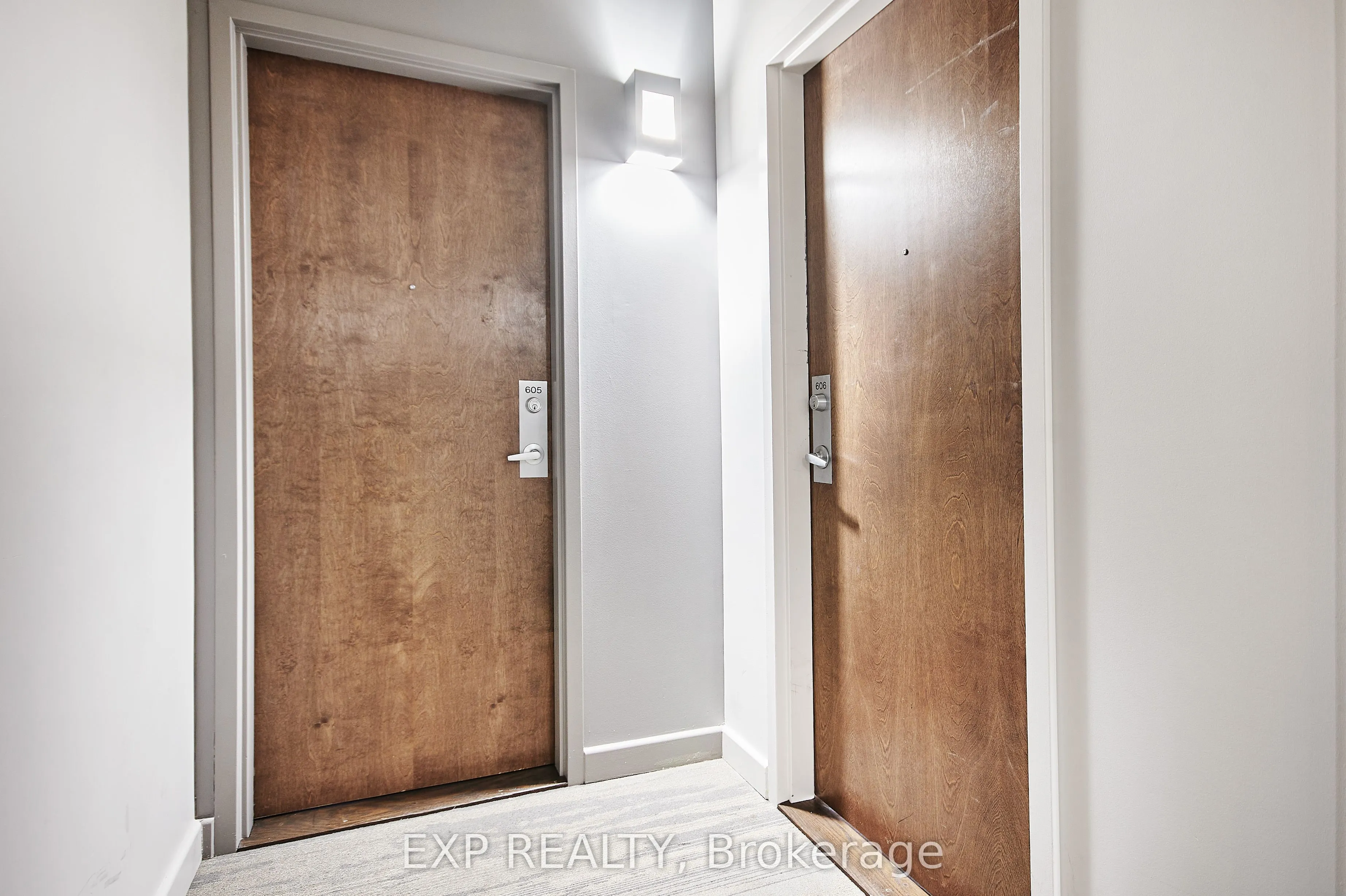 180 York Street, #606