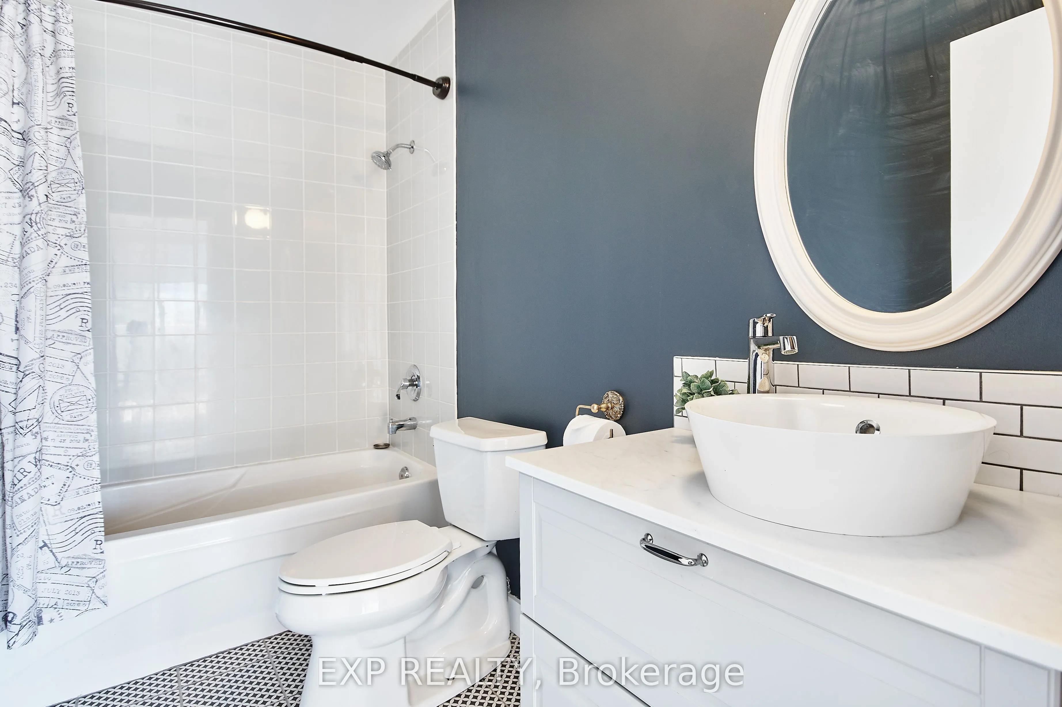 180 York Street, #606