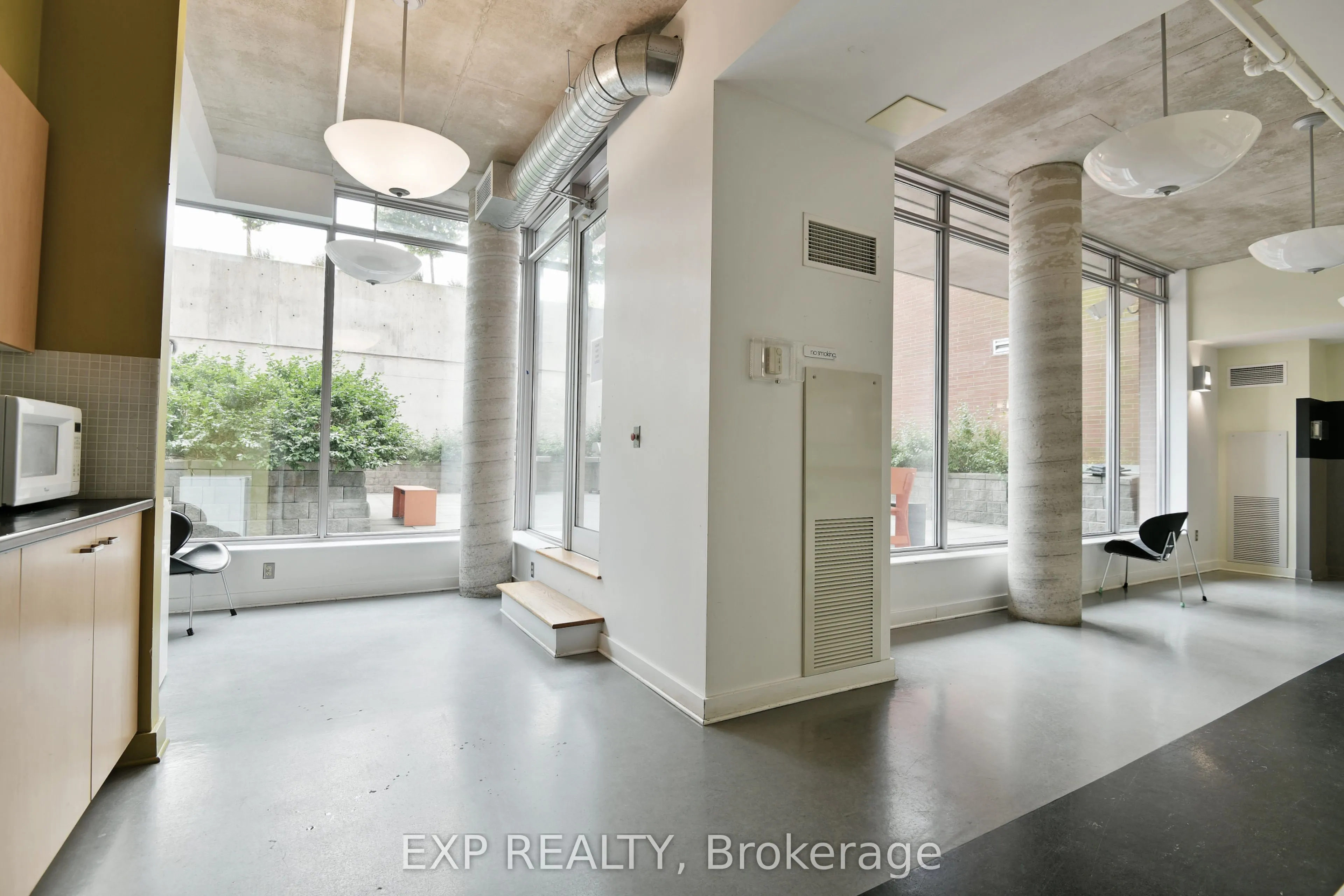 180 York Street, #606