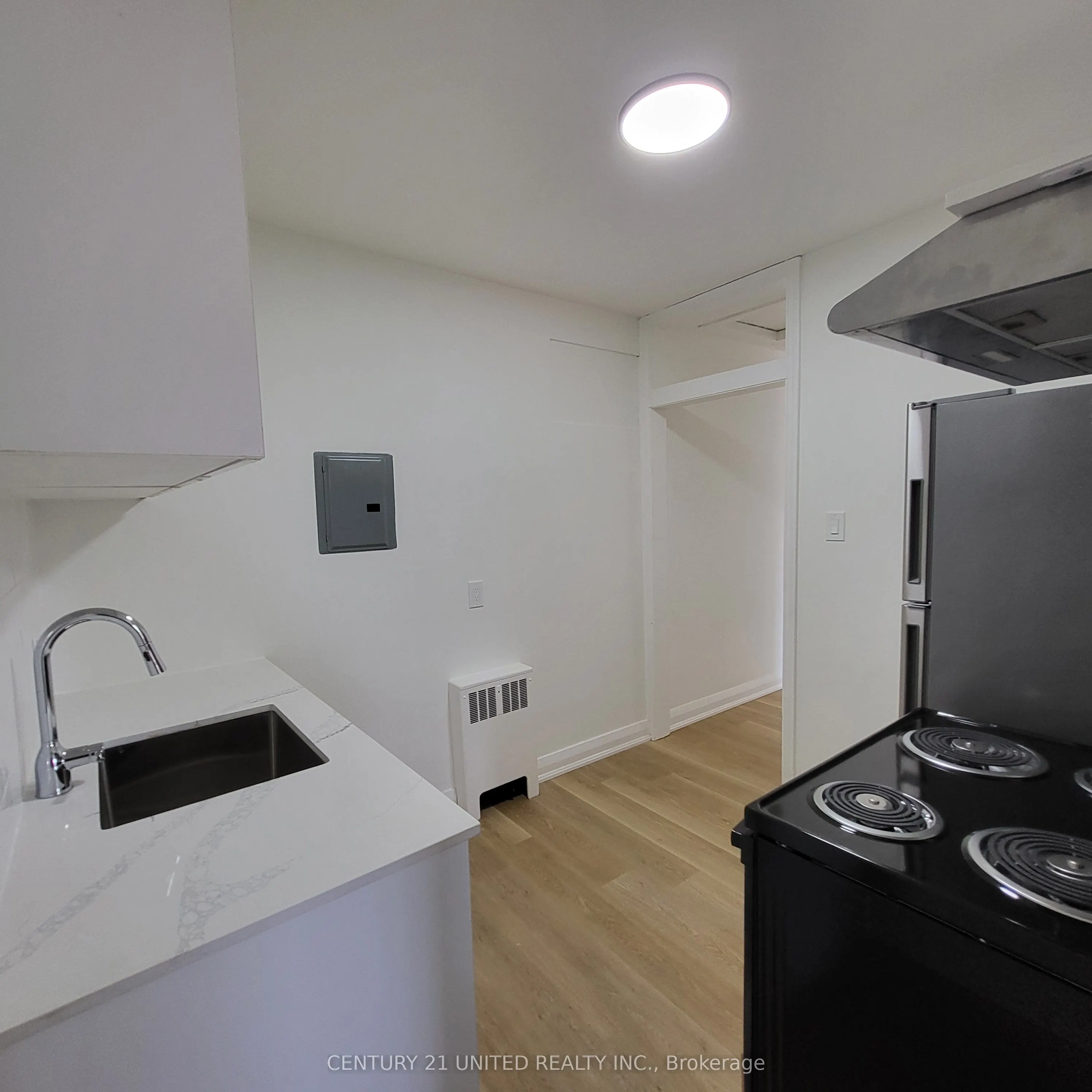 409 Chambers Street, #C