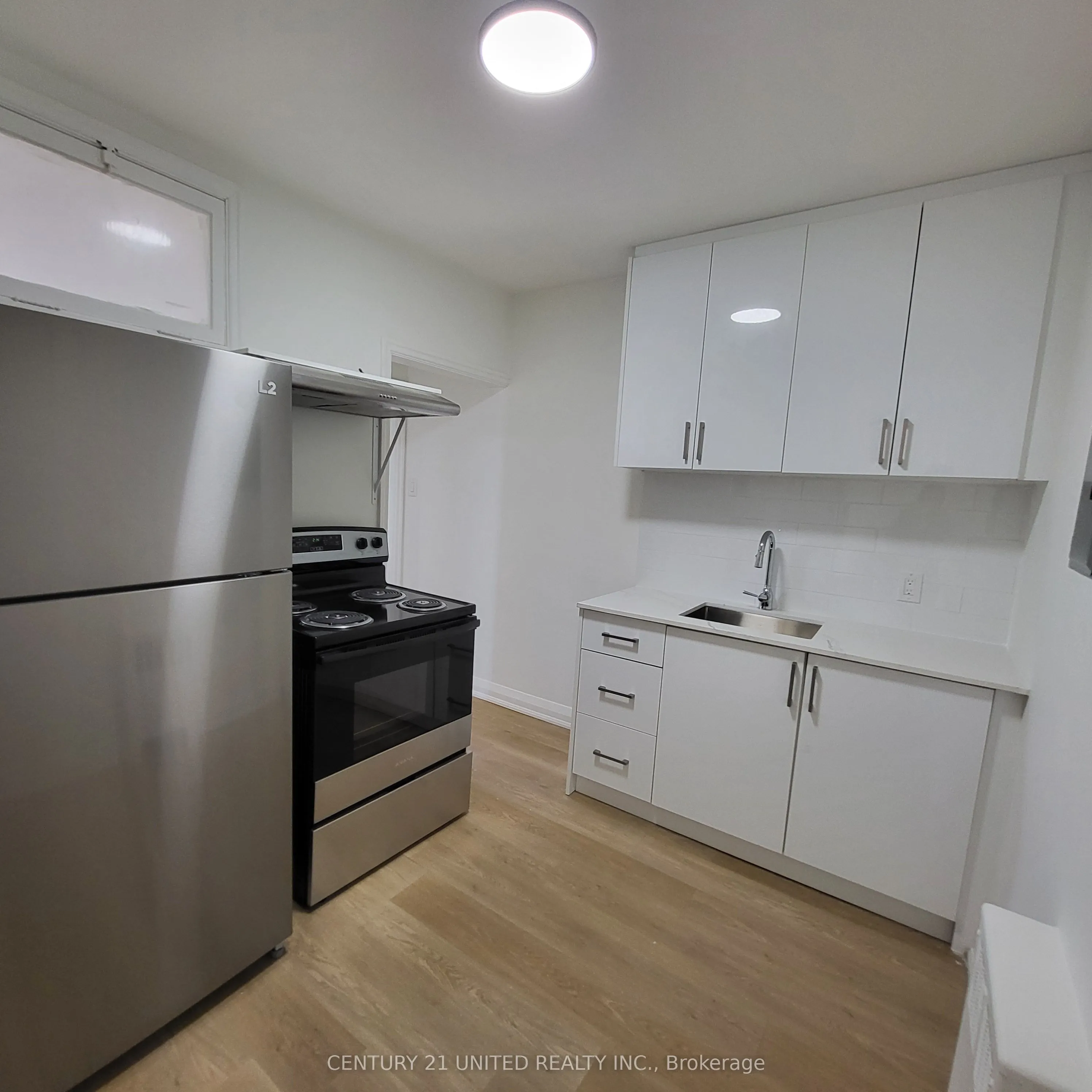 409 Chambers Street, #C