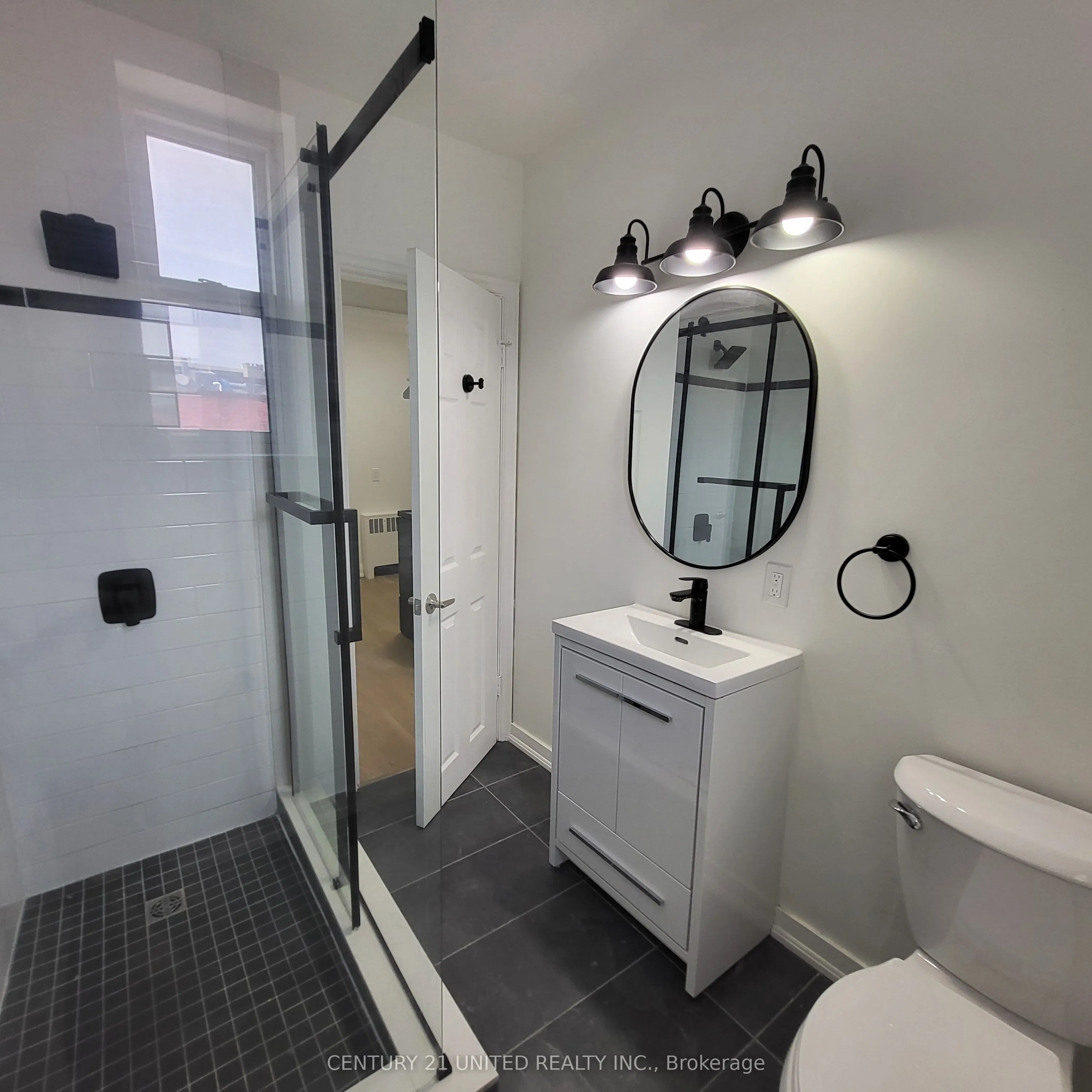 409 Chambers Street, #C