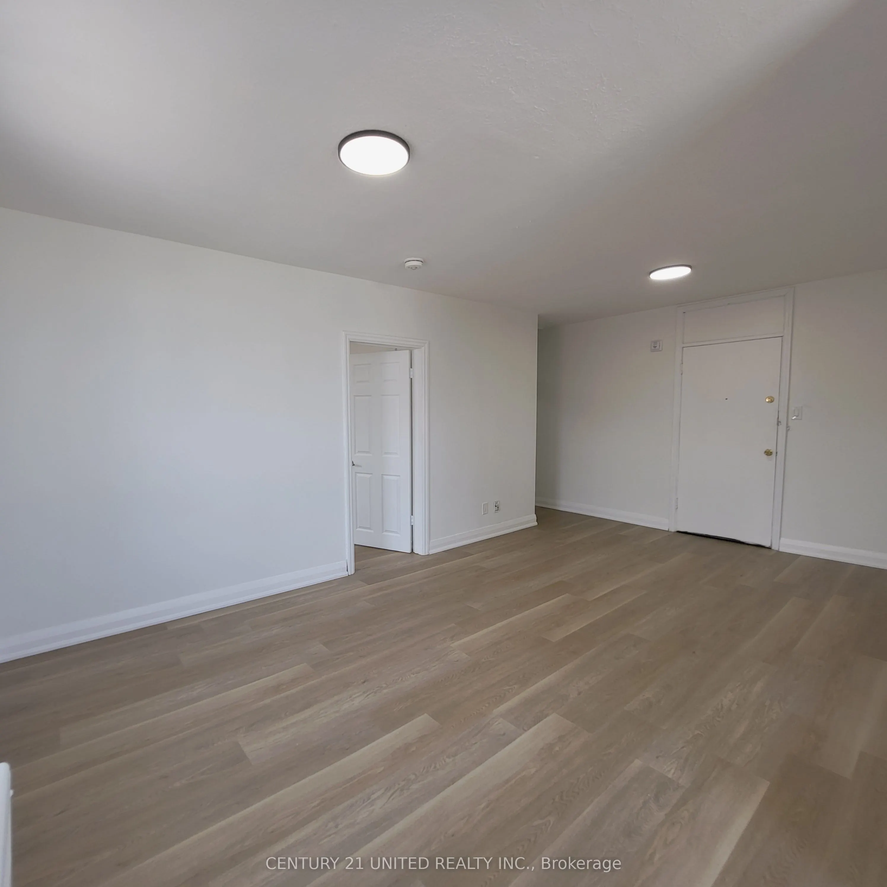 409 Chambers Street, #C