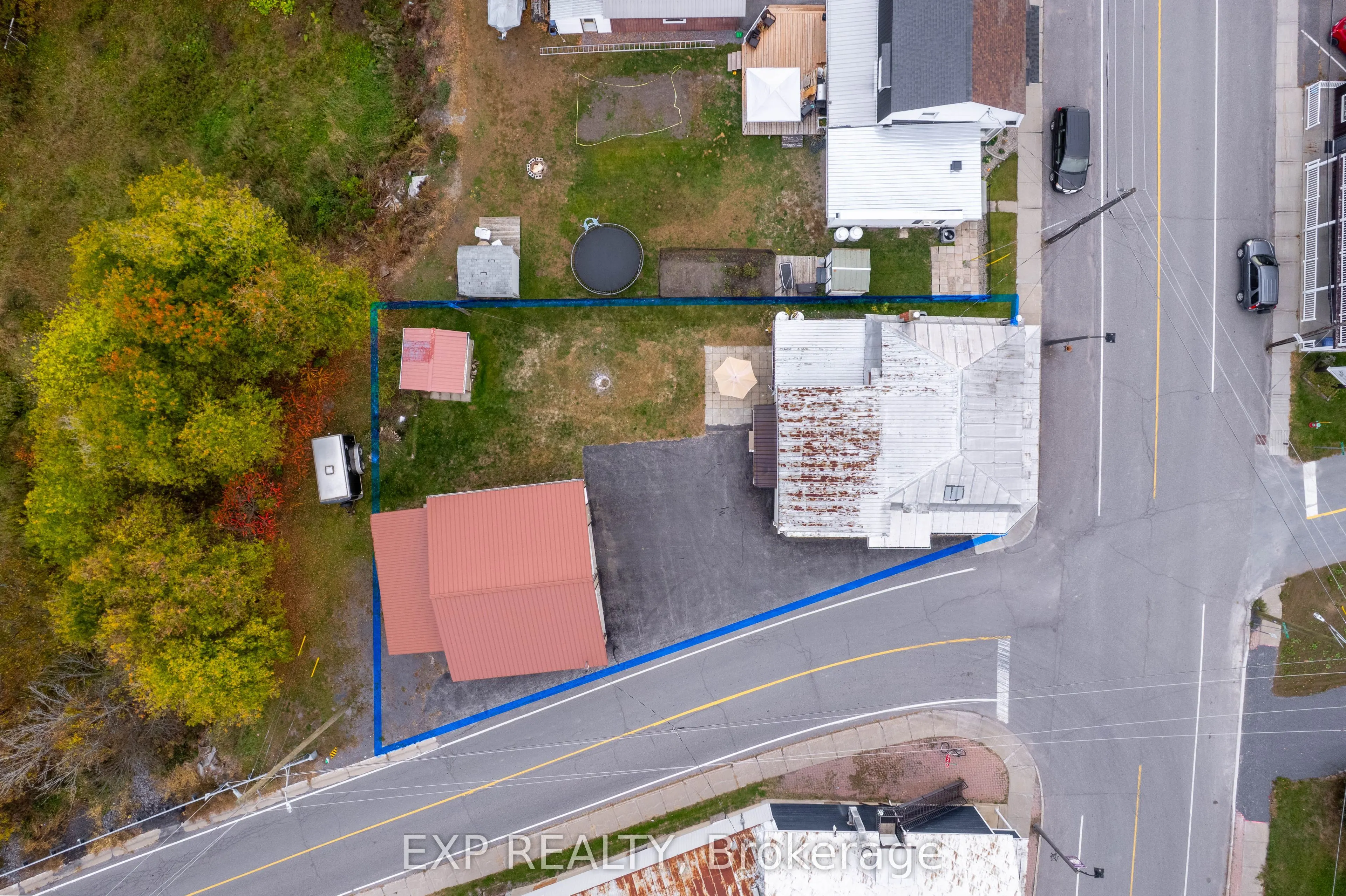 2110 Lajoie Street
