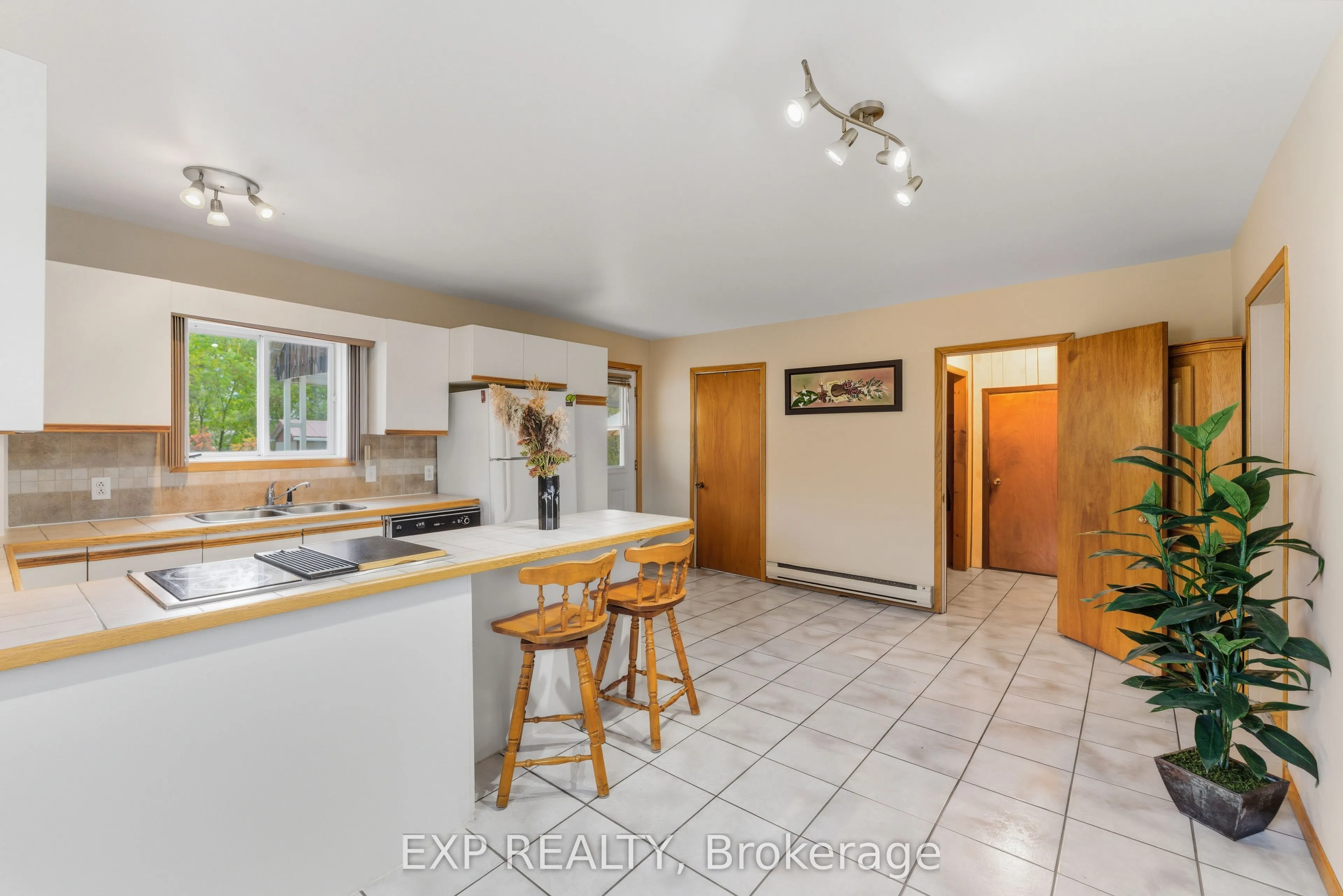 2110 Lajoie Street