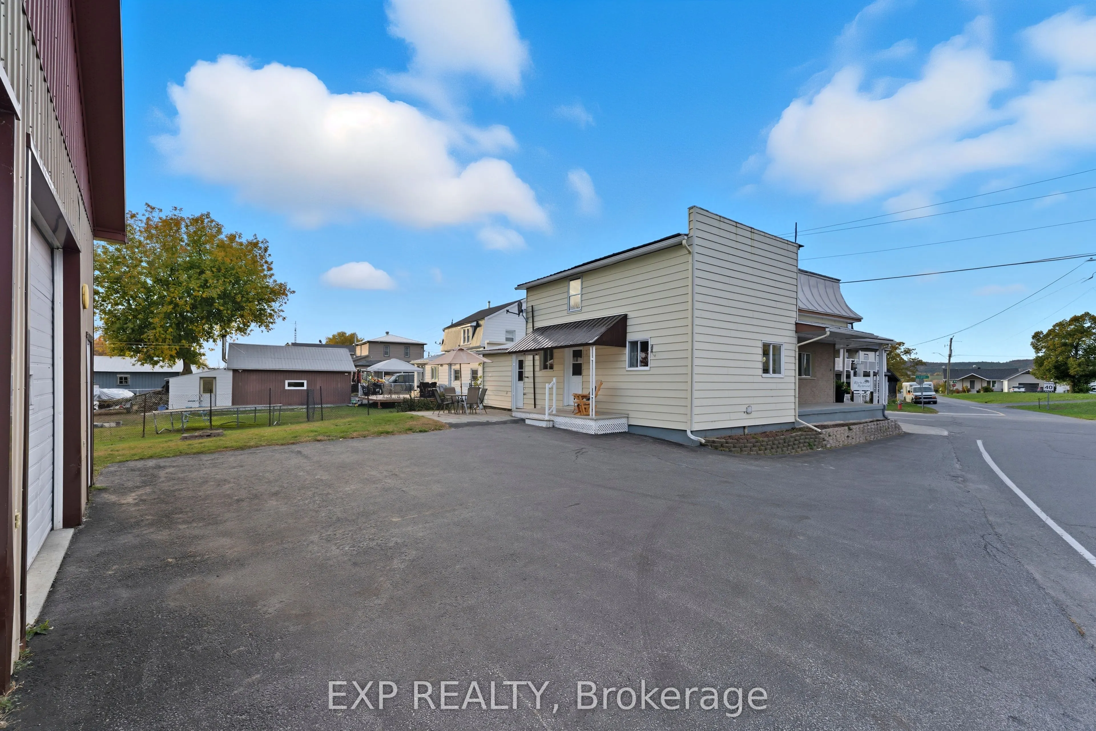 2110 Lajoie Street