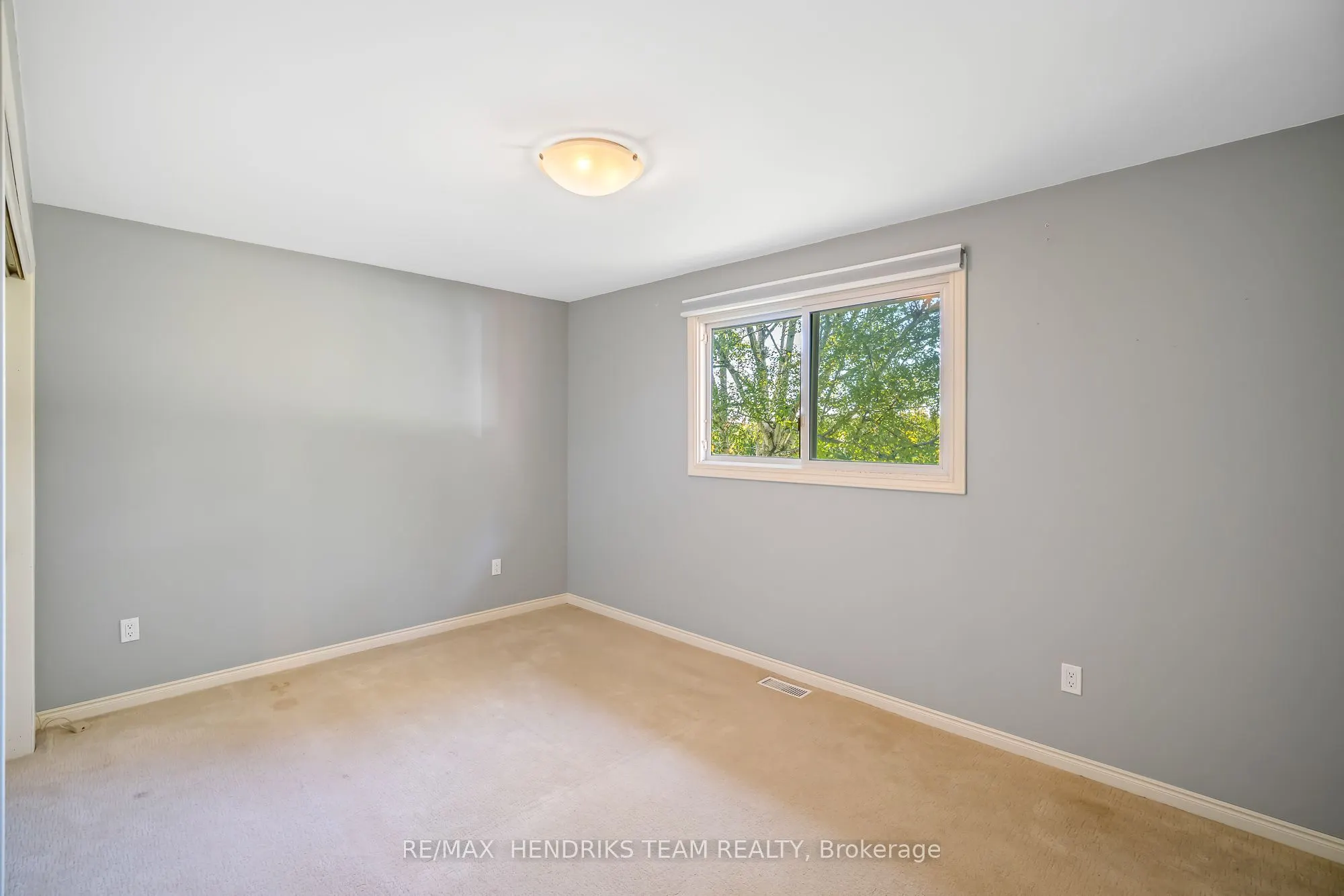 1521 Irvine Road