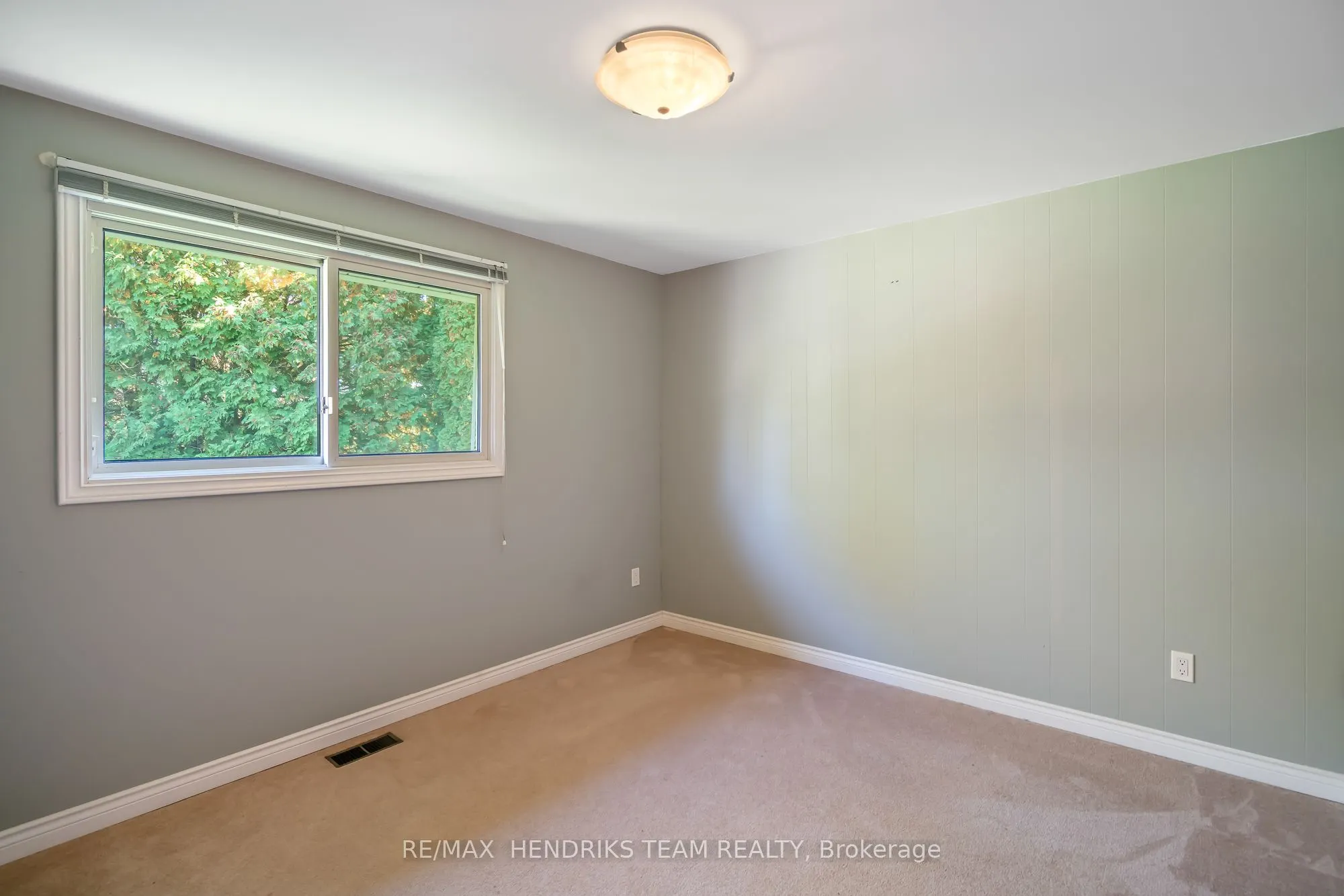 1521 Irvine Road
