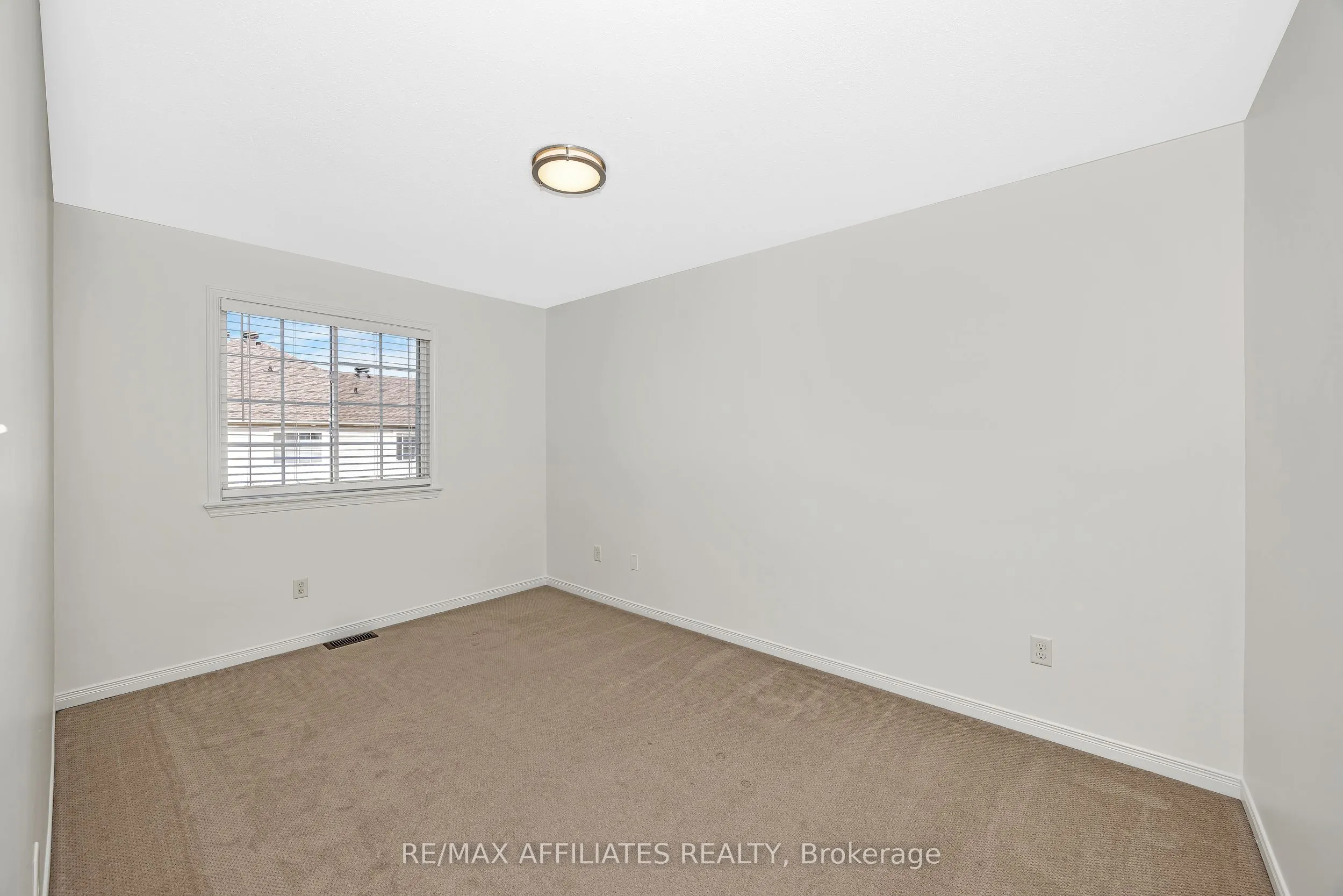 17 Kirkstone Private E