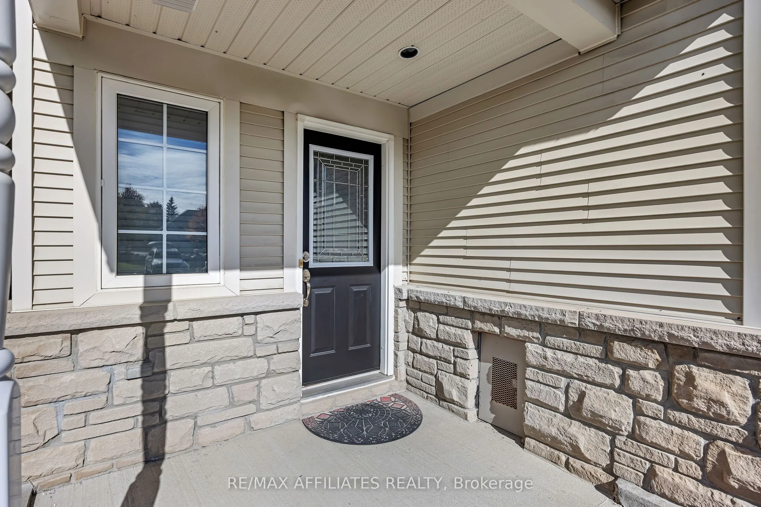 17 Kirkstone Private E