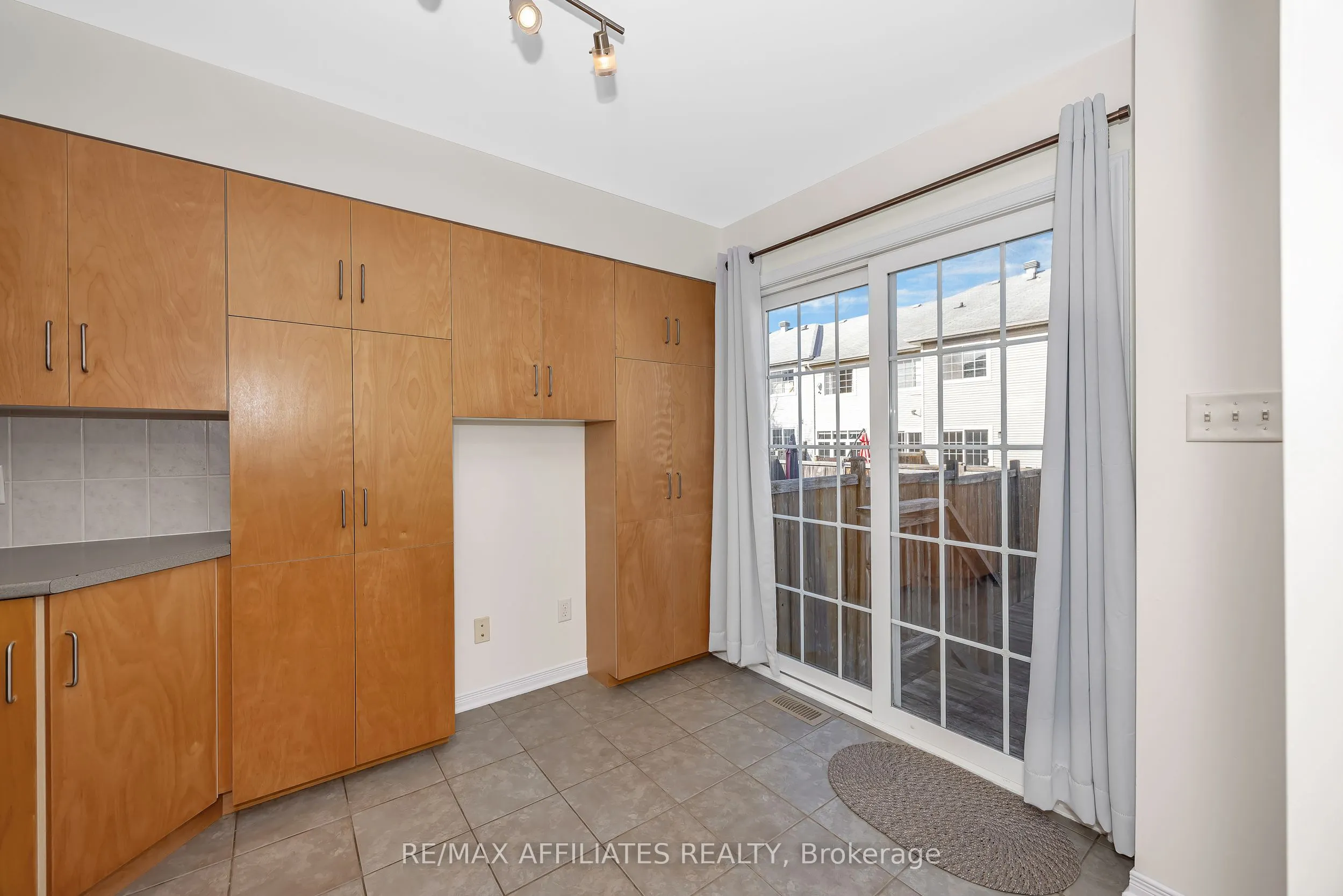 17 Kirkstone Private E