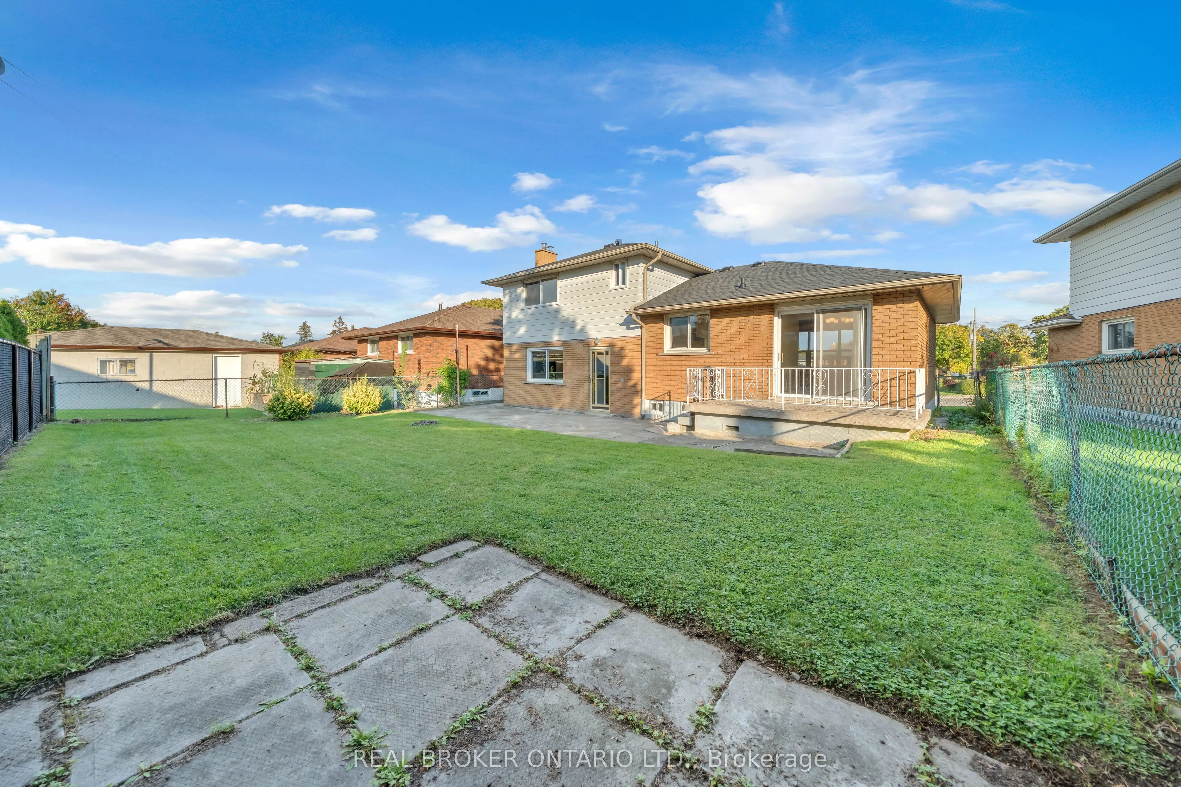 132 Greeningdon Drive