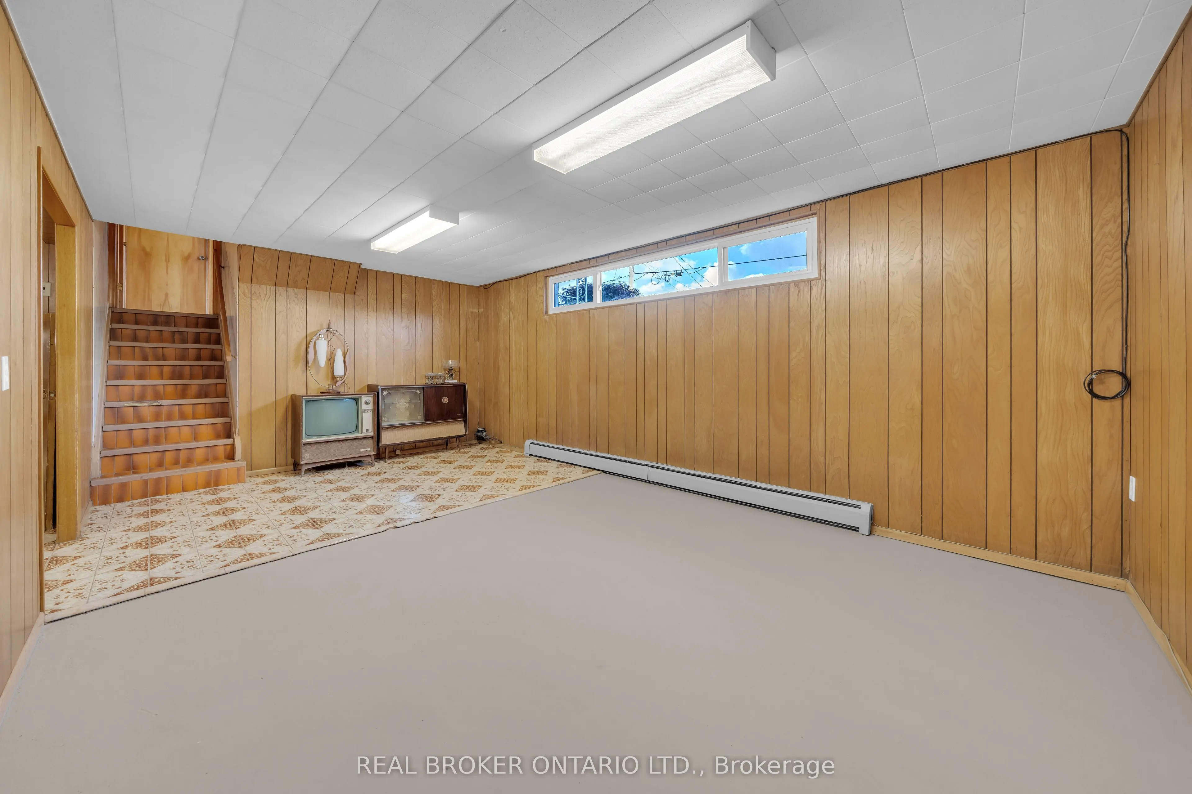132 Greeningdon Drive