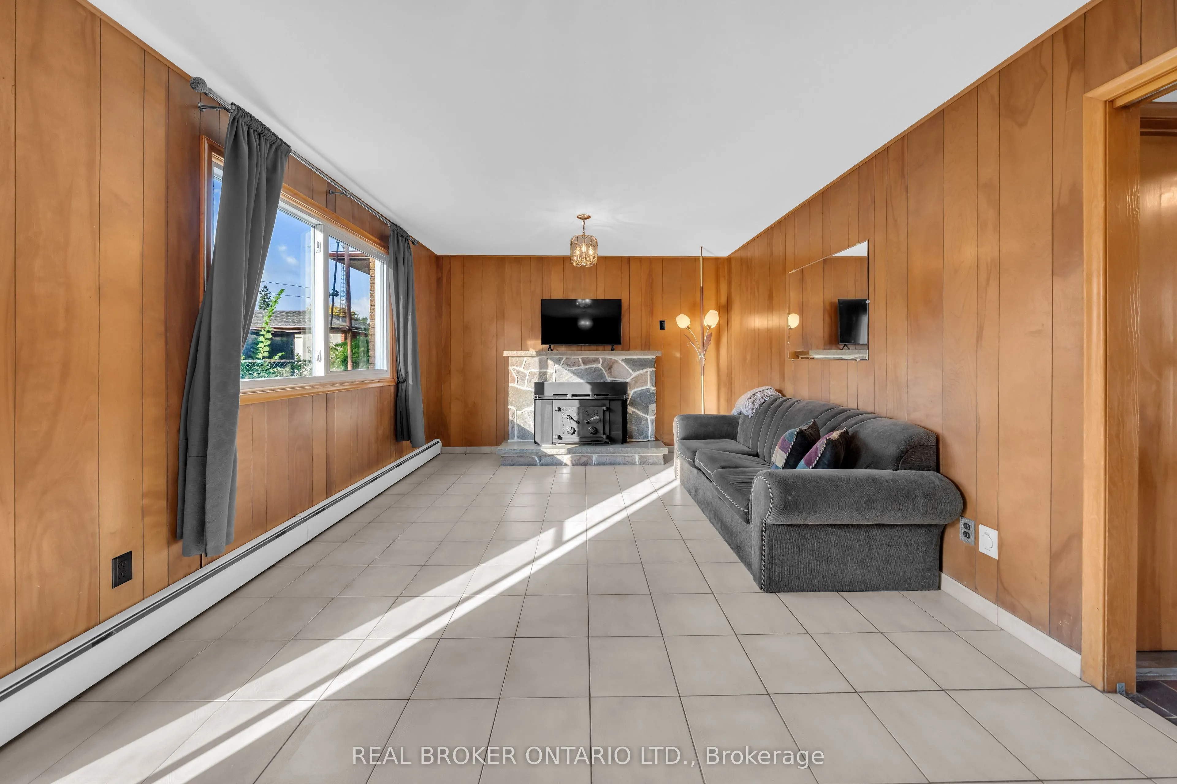 132 Greeningdon Drive