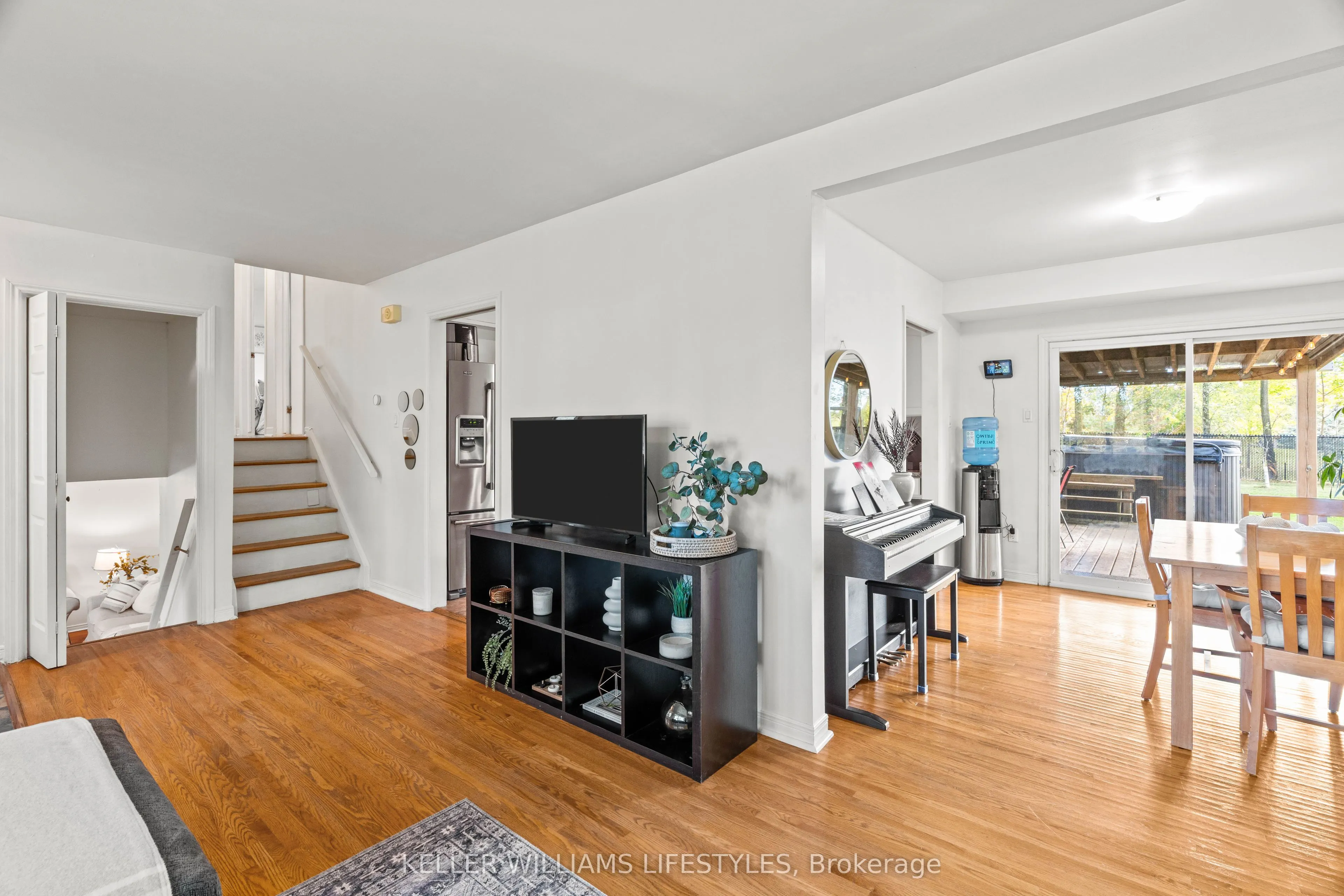 8749 Longwoods Road