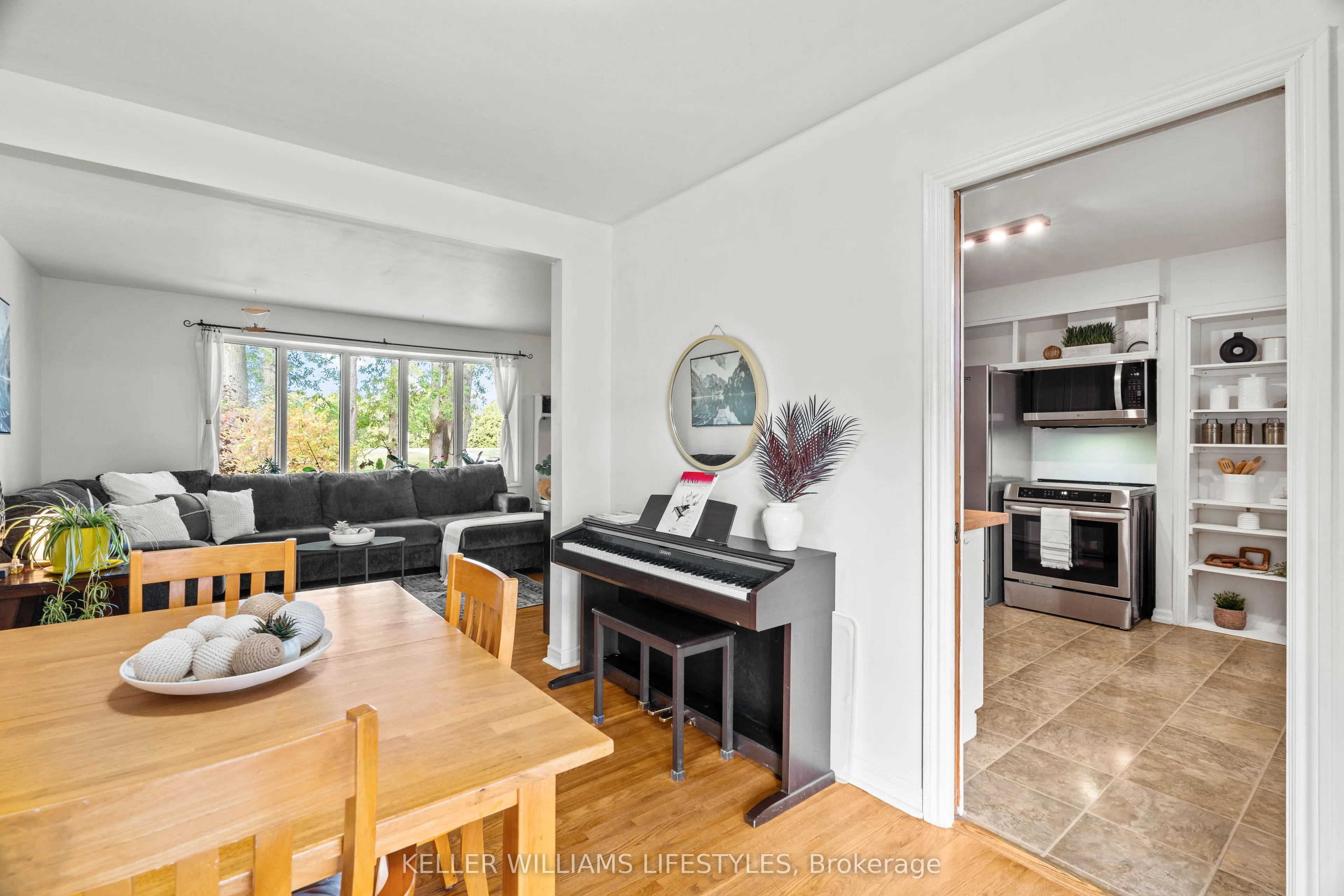 8749 Longwoods Road
