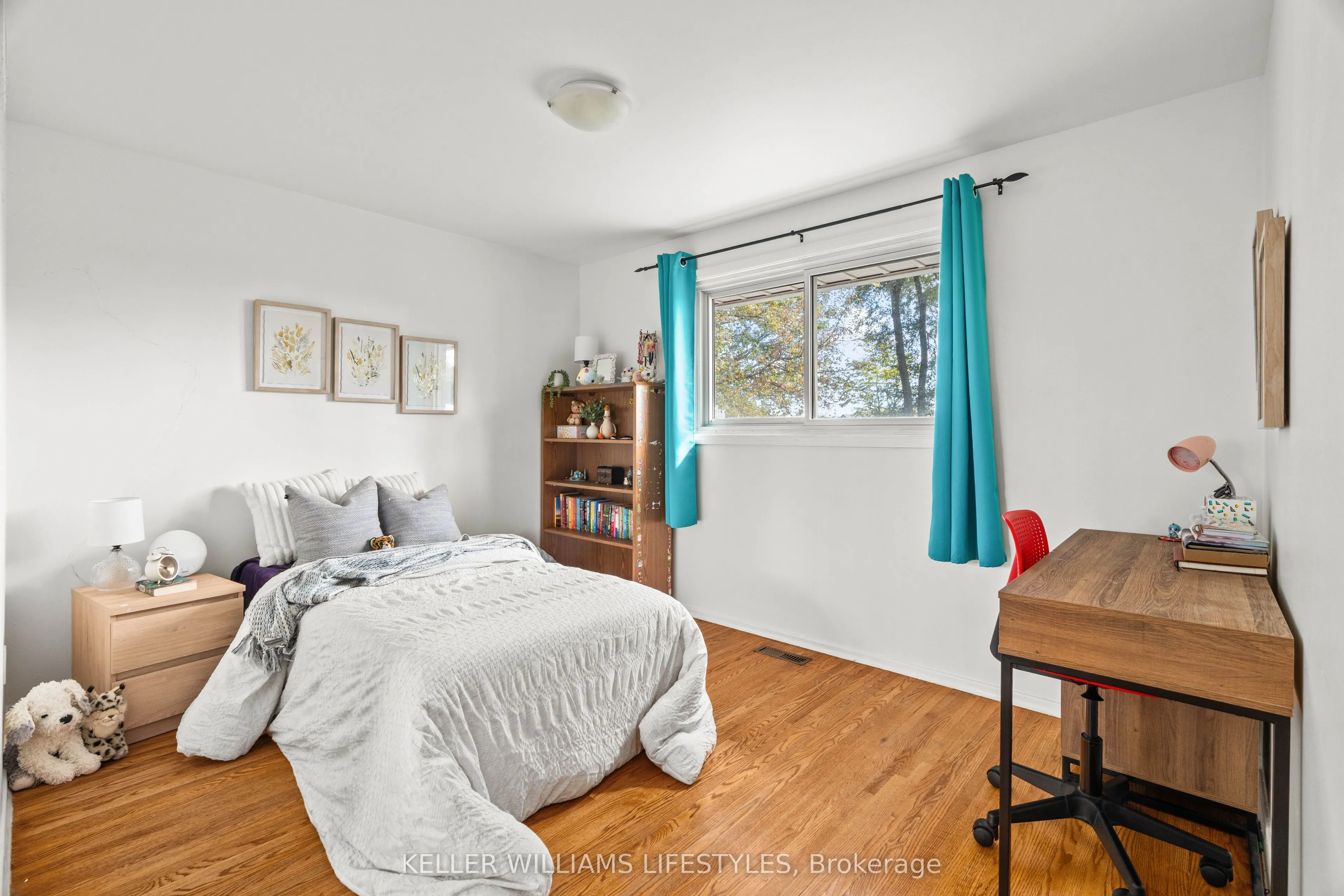 8749 Longwoods Road