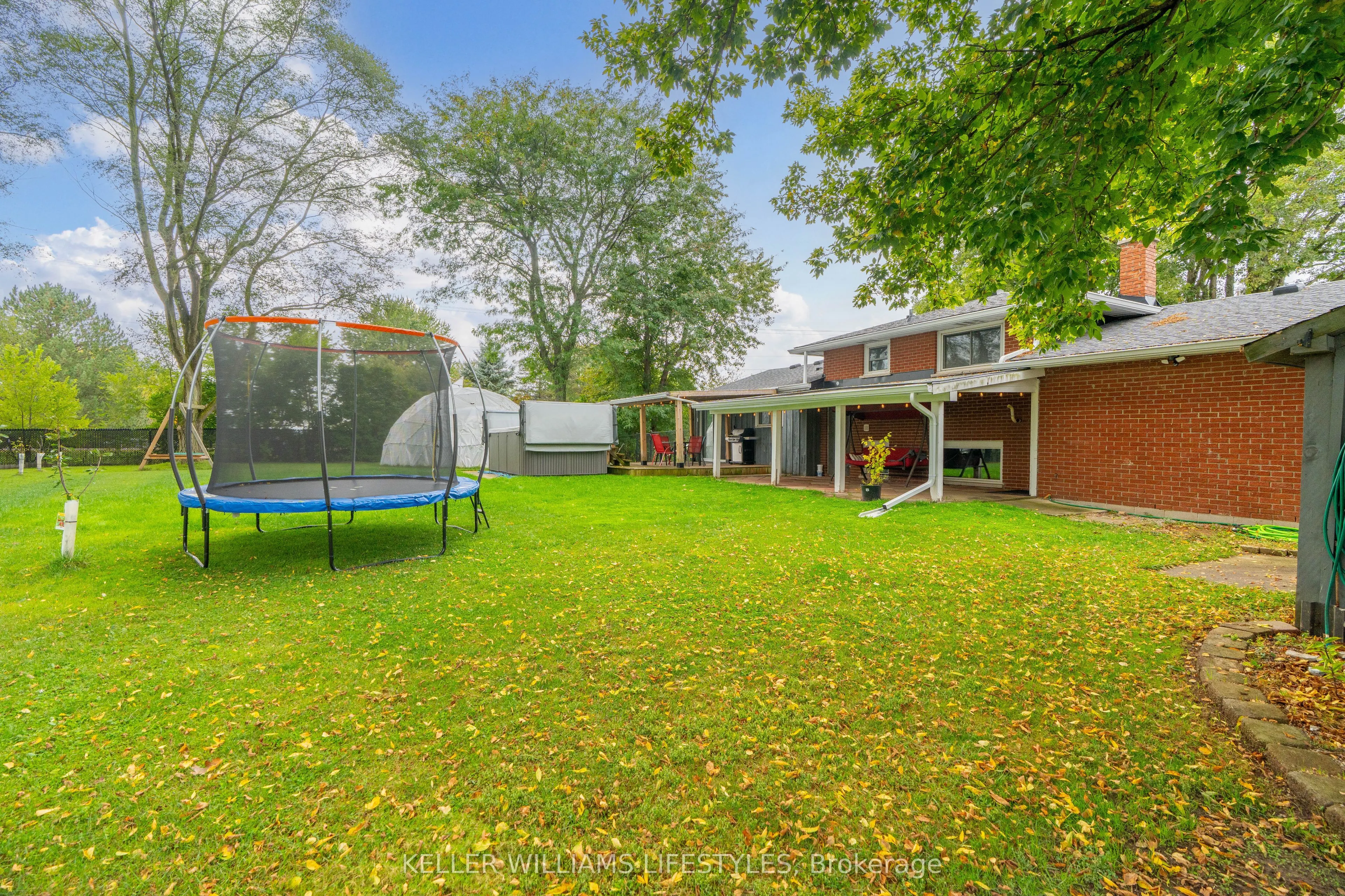 8749 Longwoods Road
