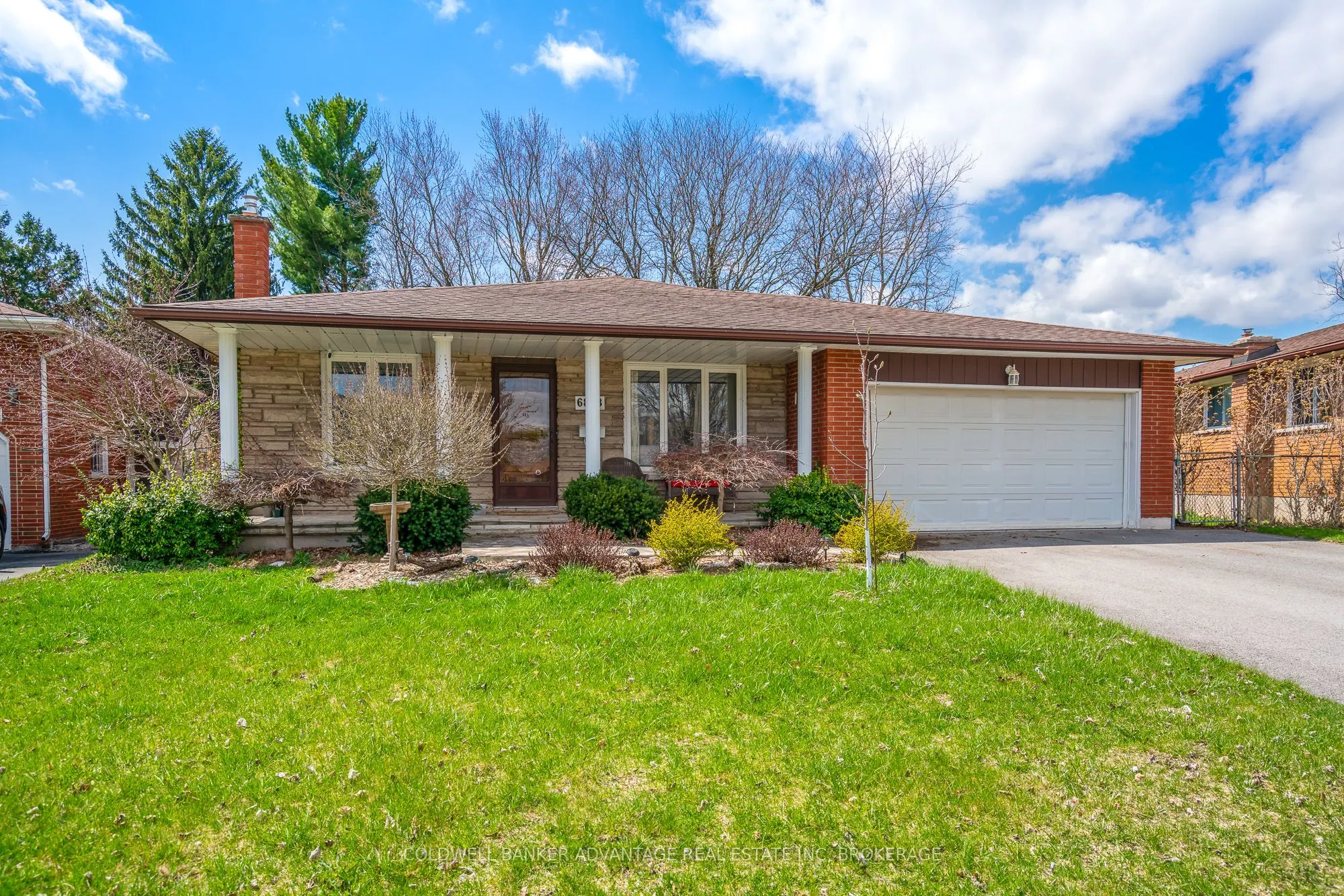 6808 Corwin Crescent