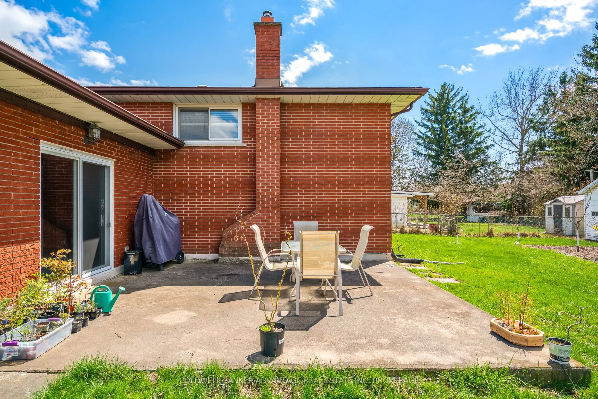 6808 Corwin Crescent