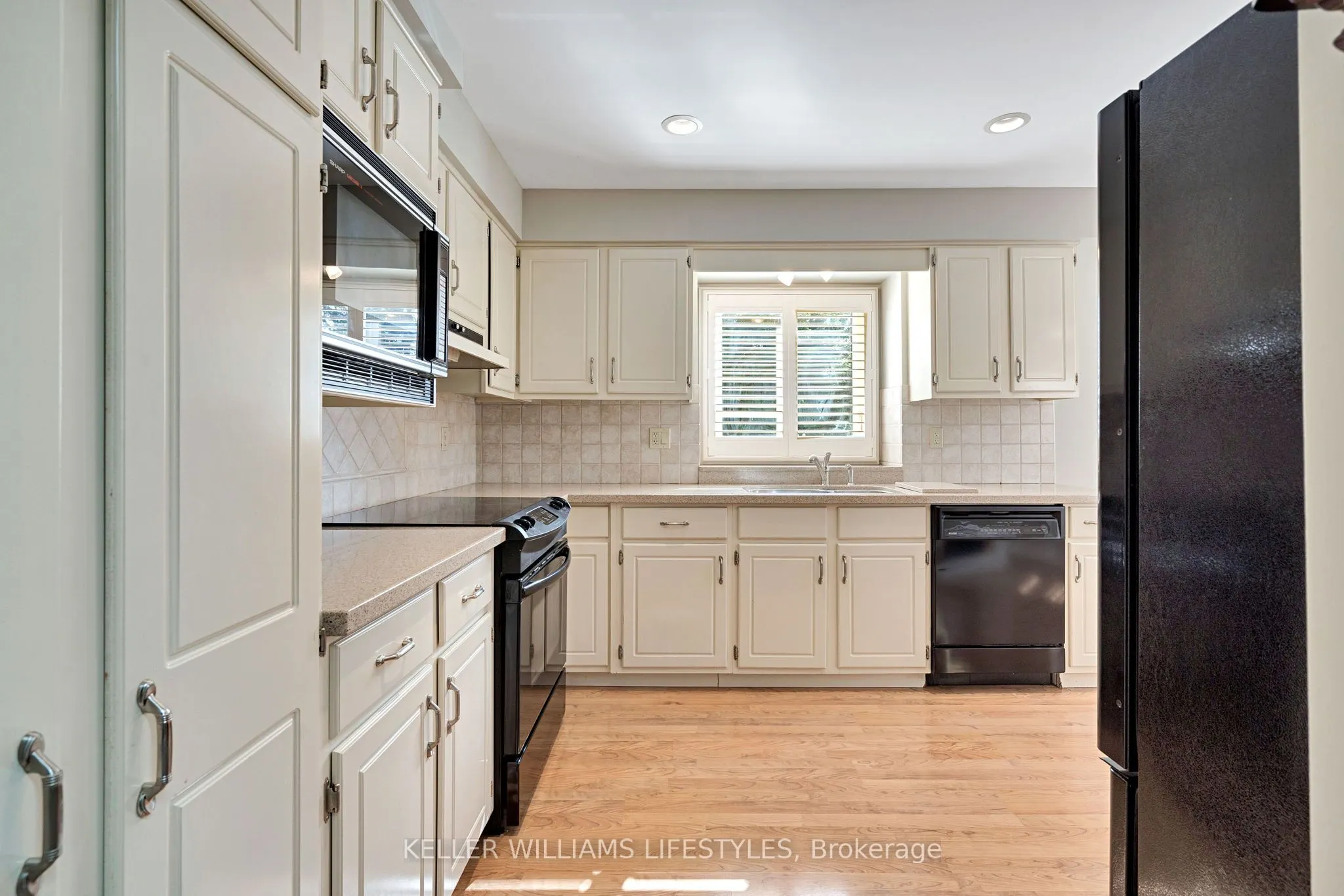 163 Pine Valley Drive, #28