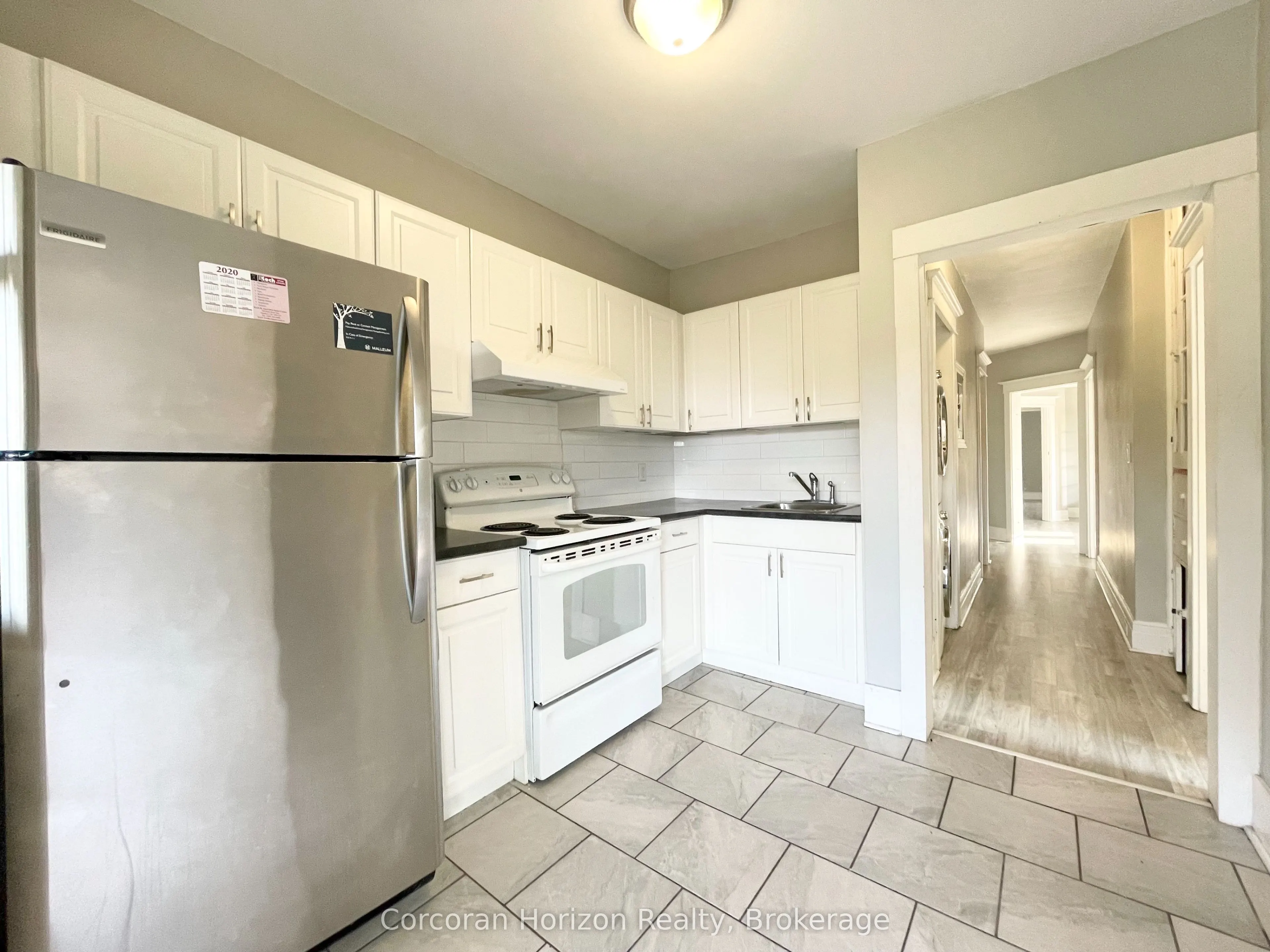 547-549 Main Street E