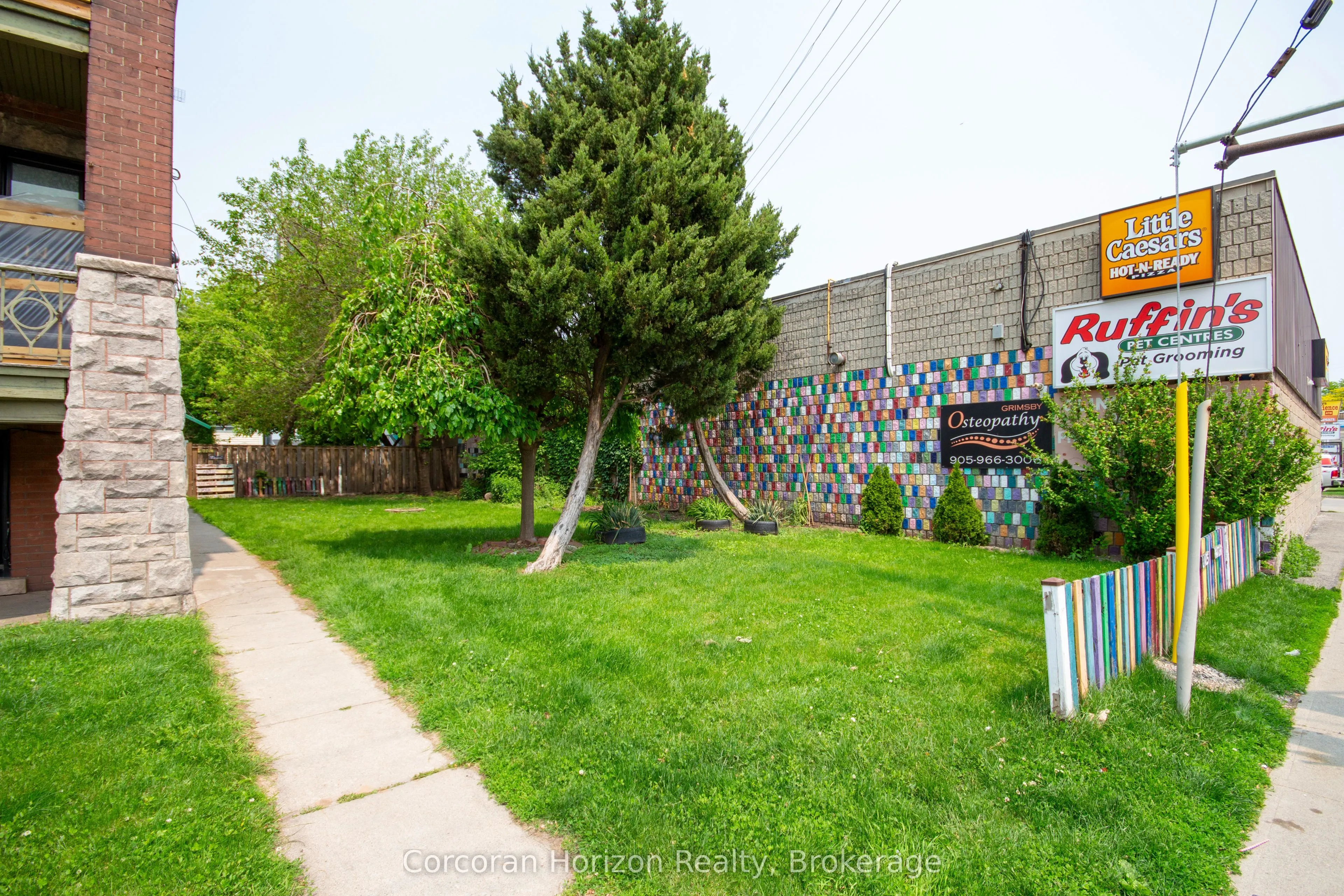 547-549 Main Street E