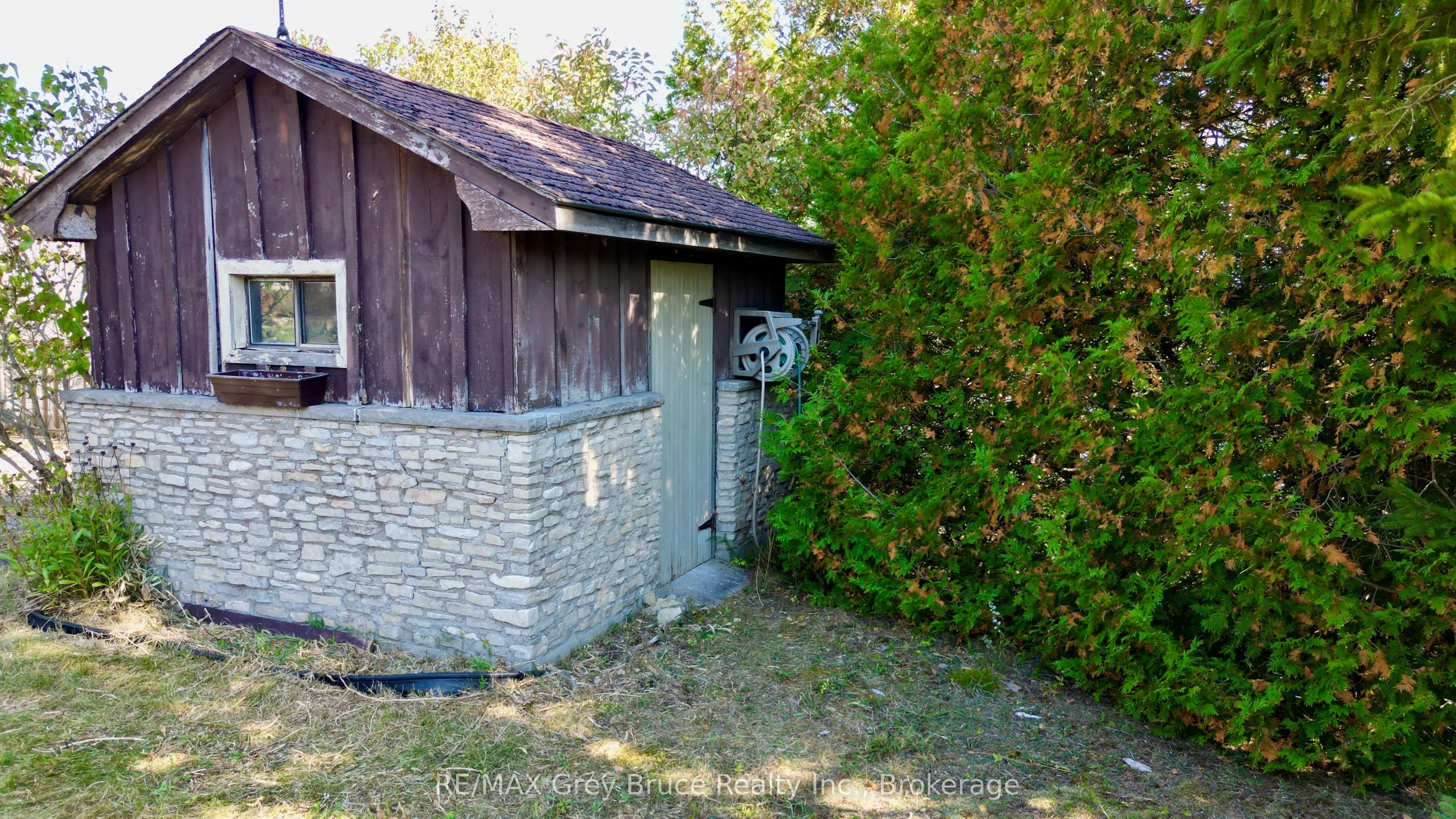 248 Isthmus Bay Road