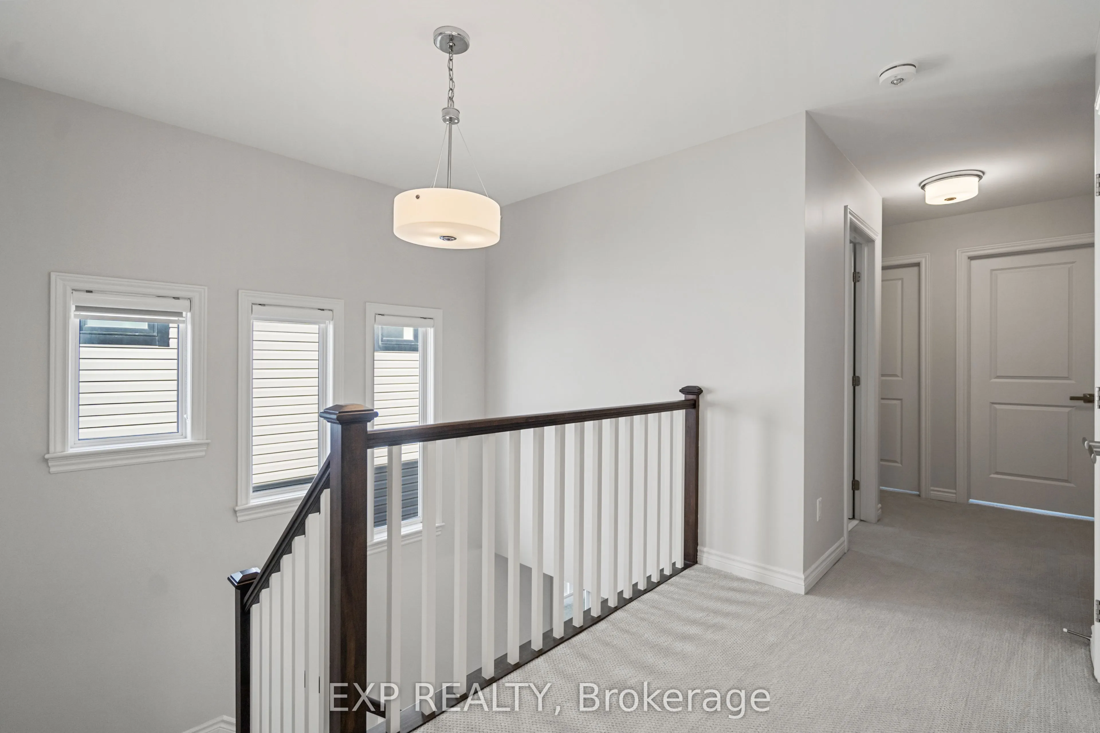 512 Edenwylde Drive E